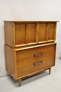 Kent Coffey Eloquence - Comò alto in noce del Medio Secolo Moderno - Cassettone Highboy
