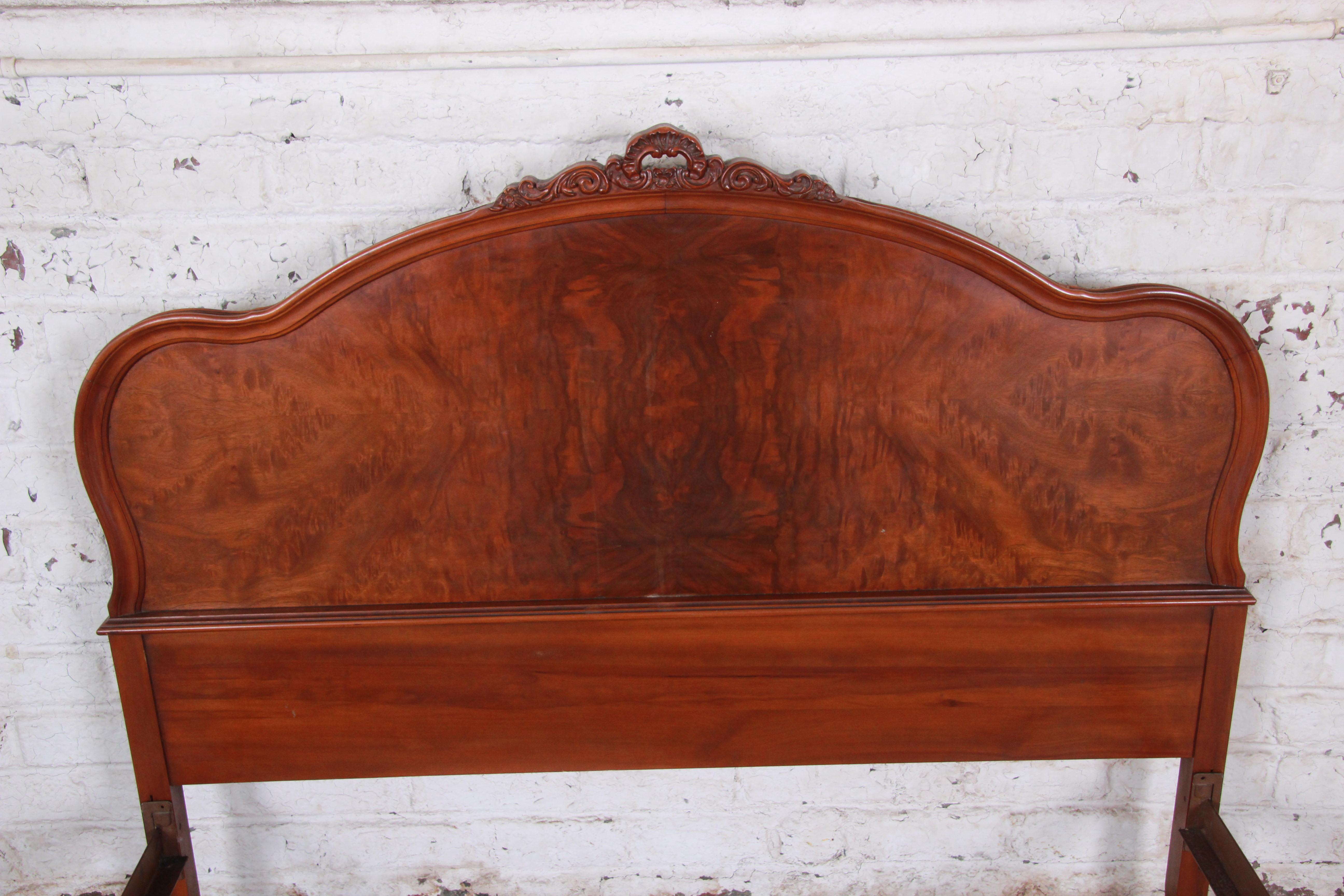 Kent Coffey French Provincial Louis XV Style Inlaid Burled Walnut Full Size Bed In Good Condition In South Bend, IN