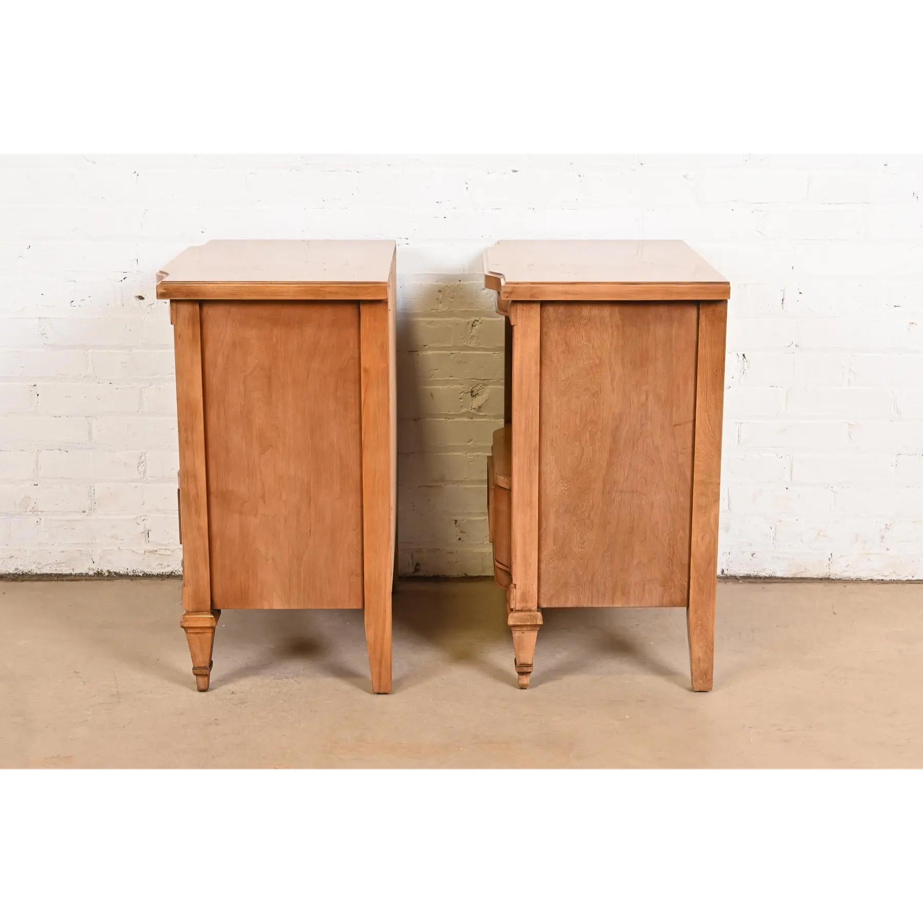 Kent Coffey French Regency Louis XVI Carved Cherry Wood Nightstands, Pair For Sale 4
