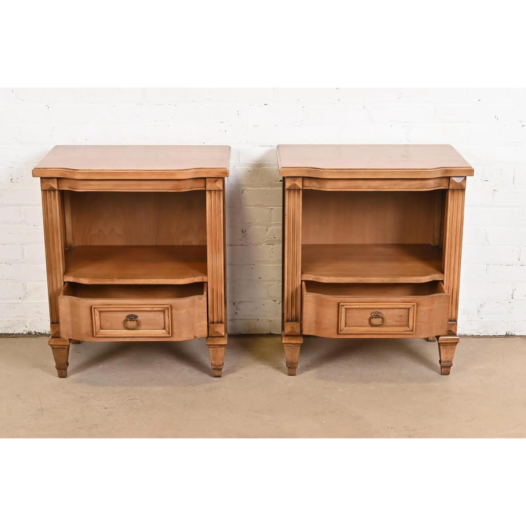 Mid-20th Century Kent Coffey French Regency Louis XVI Carved Cherry Wood Nightstands, Pair For Sale