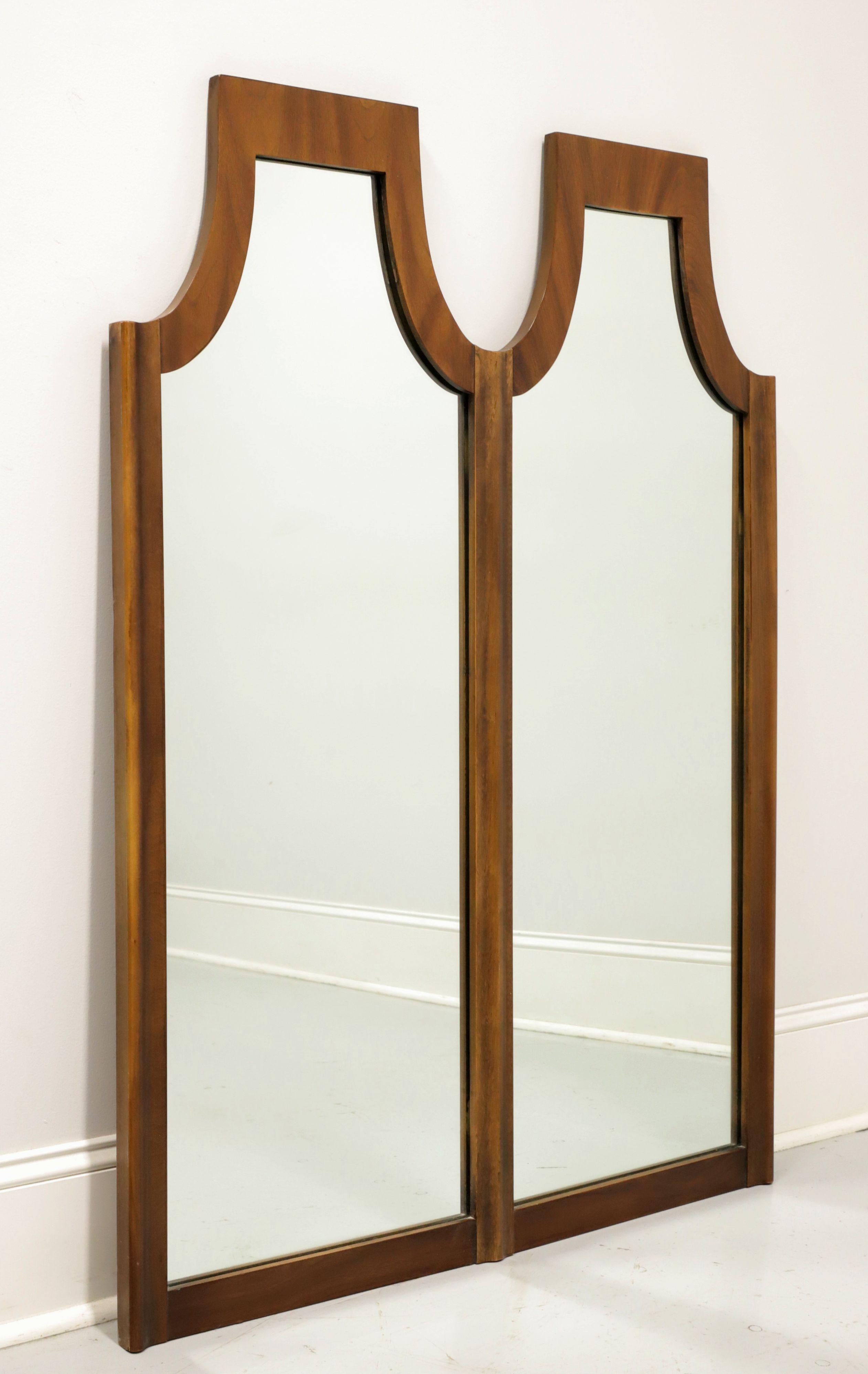 KENT COFFEY Marquee Modern Mid 20th Century Dresser / Wall Mirror For Sale 1