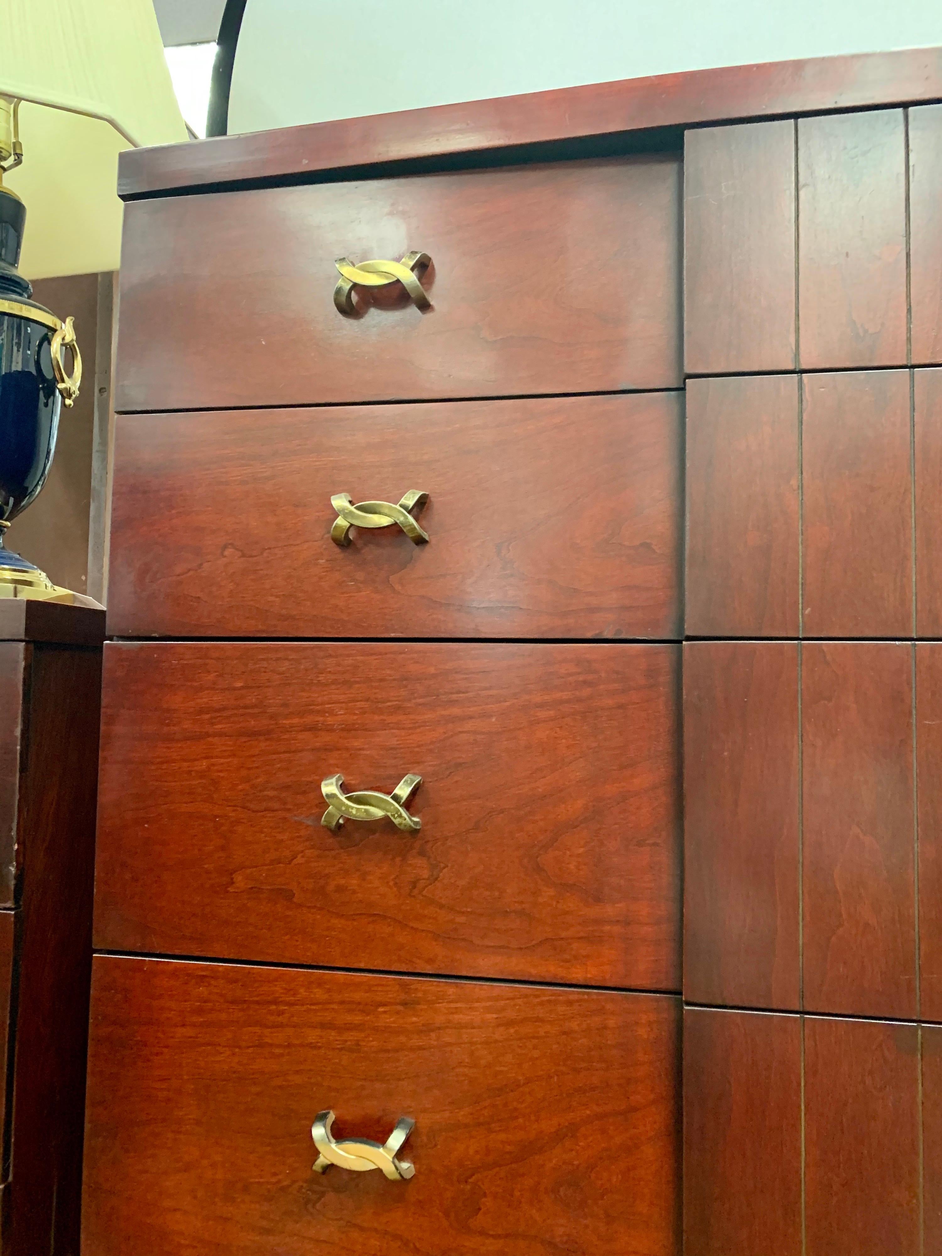 Kent Coffey Midcentury 5-Drawer Tall Dresser Wardrobe Chest of Drawers X-Pulls In Good Condition In West Hartford, CT