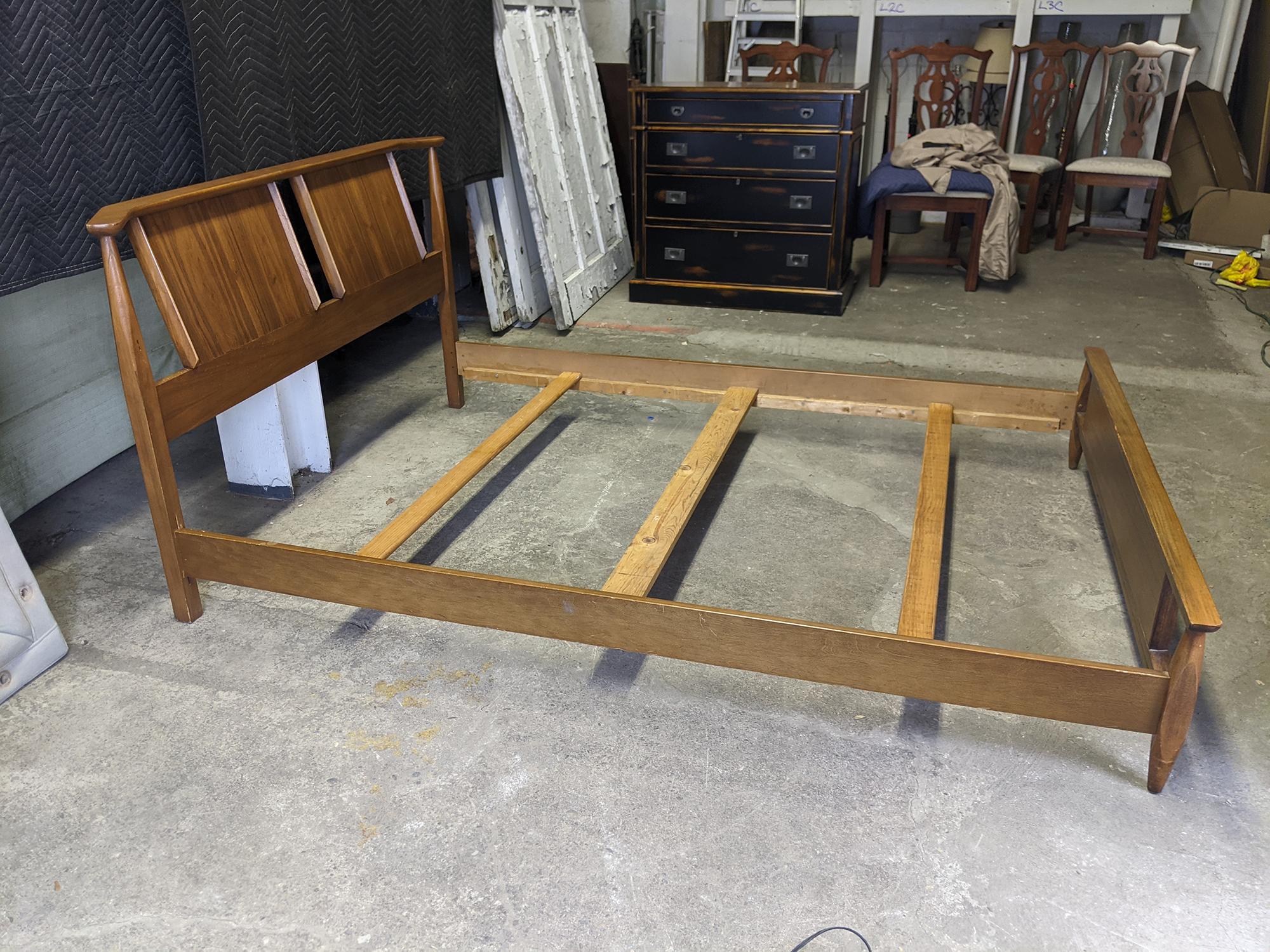 Mid-20th Century Kent Coffey Mid-Century Modern Eloquence Sculptural Walnut Full Double Bed MCM