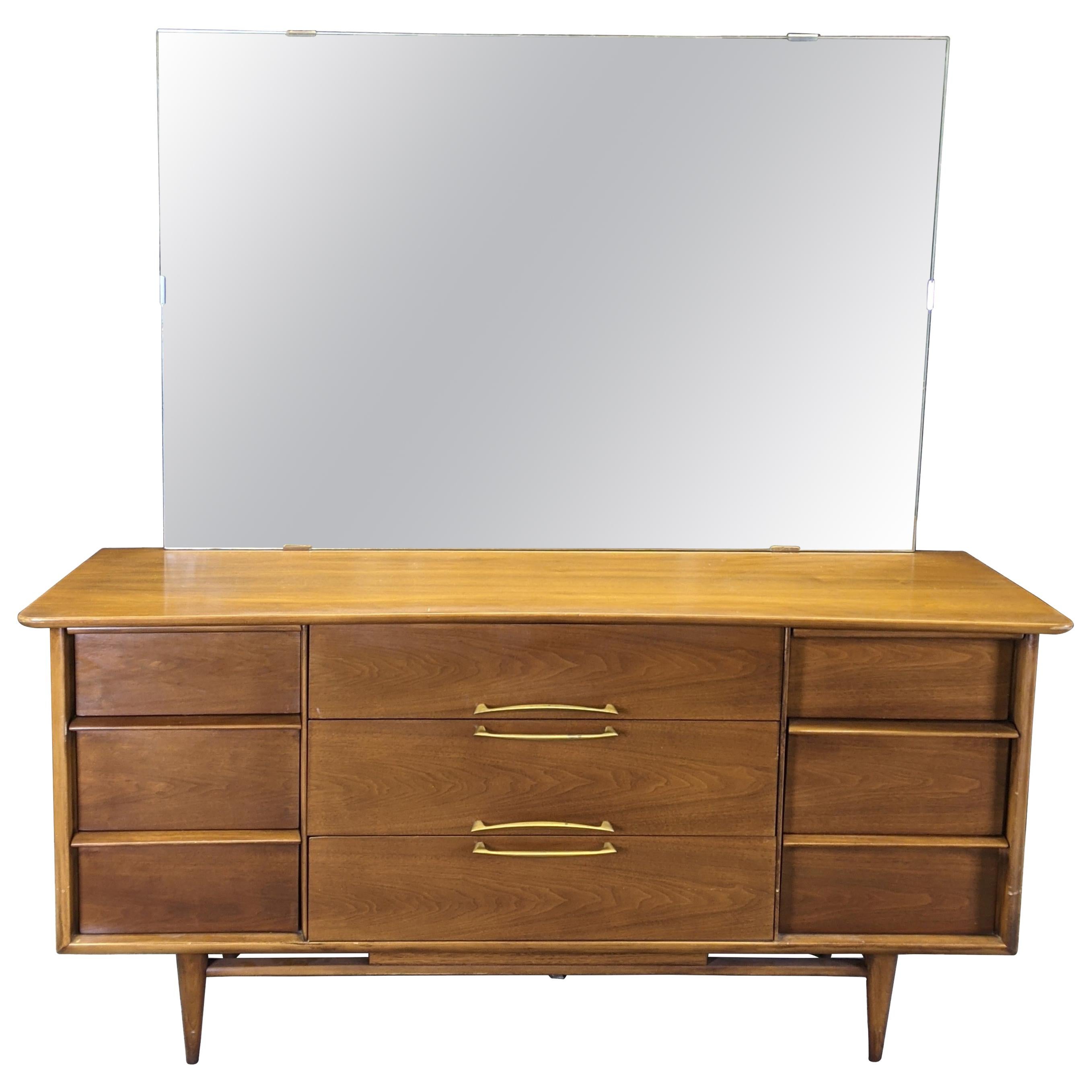 Kent Coffey Mid-Century Modern Eloquence Sculptural Walnut Mirror Dresser Buffet