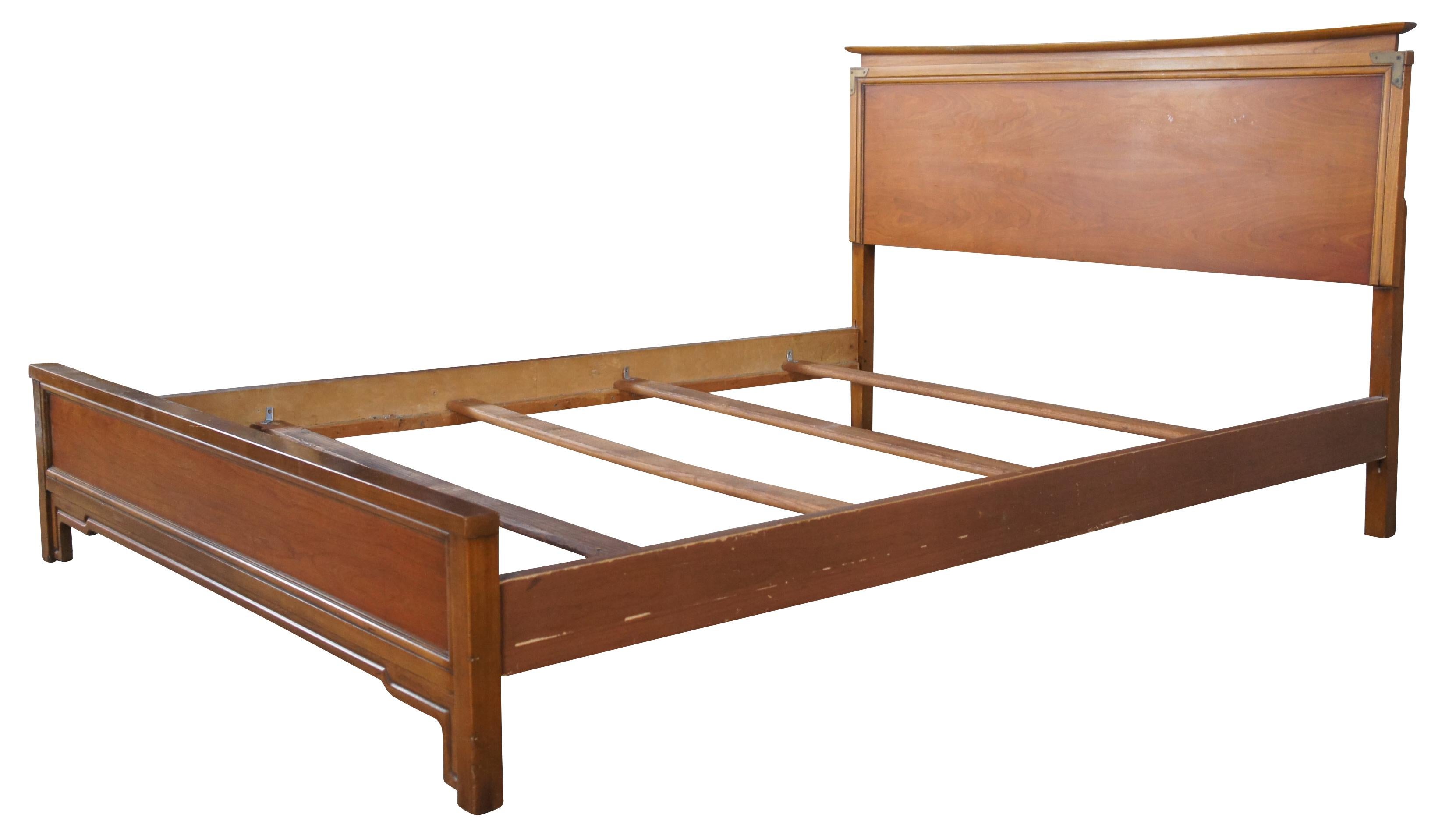 Kent Coffey Mid-Century Modern Lotus Chinoiserie Campaign Cherry Full Size Bed In Good Condition In Dayton, OH