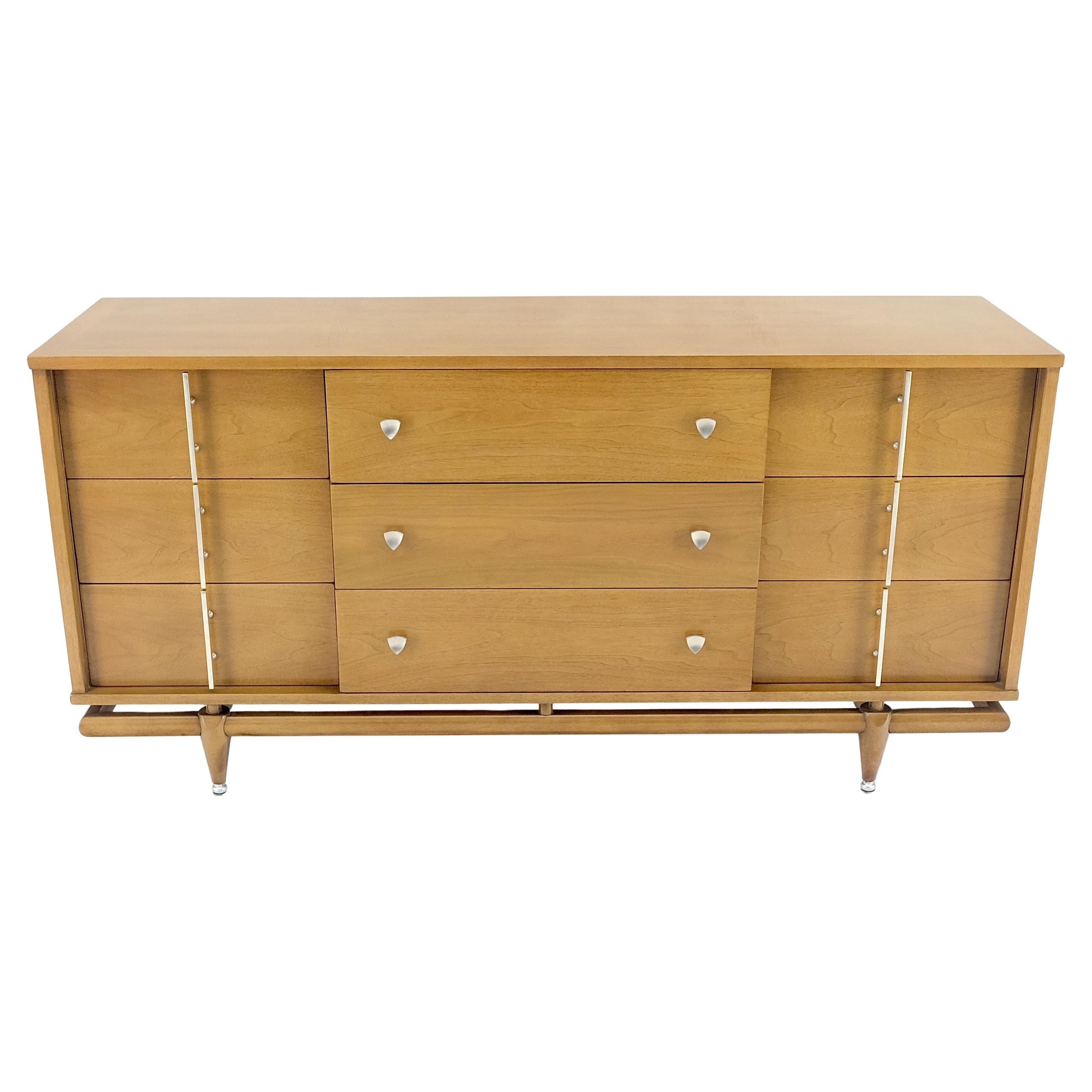 Mid-Century moderno Kent Coffey Moderrn 