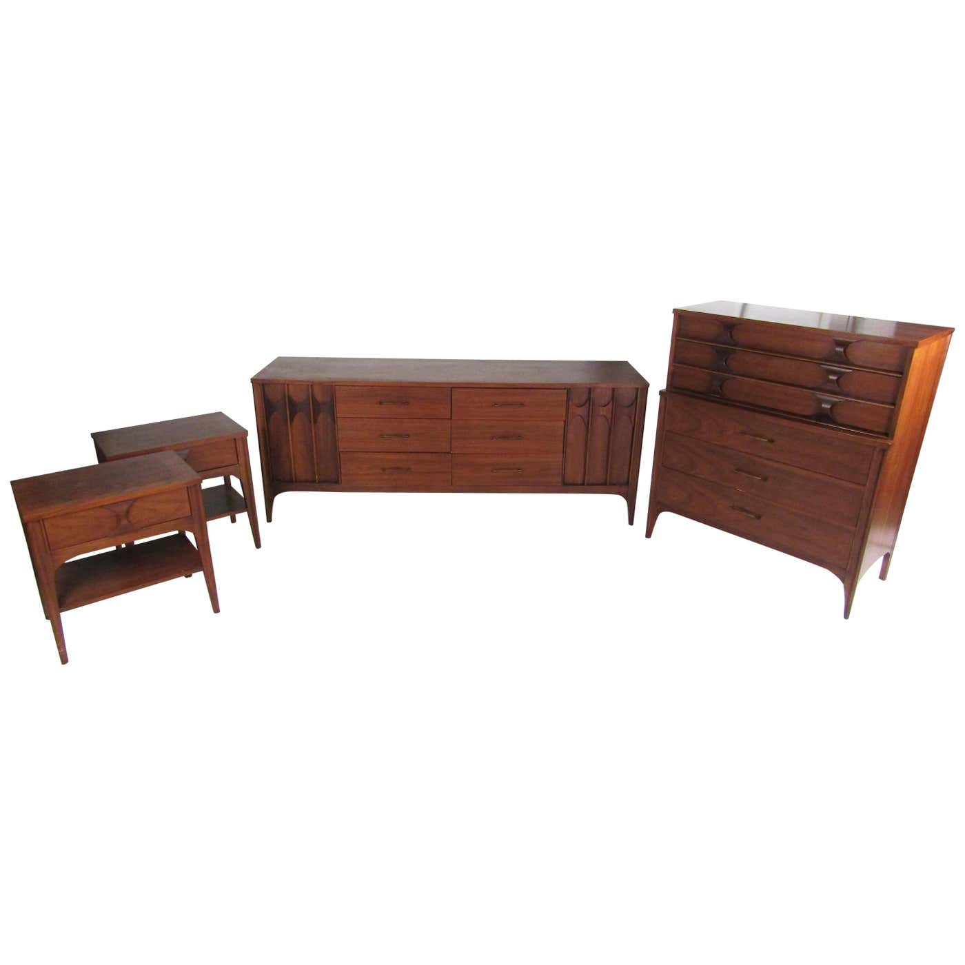 Kent Coffey "Perspecta" Bedroom Set at 1stDibs kent coffey perspecta