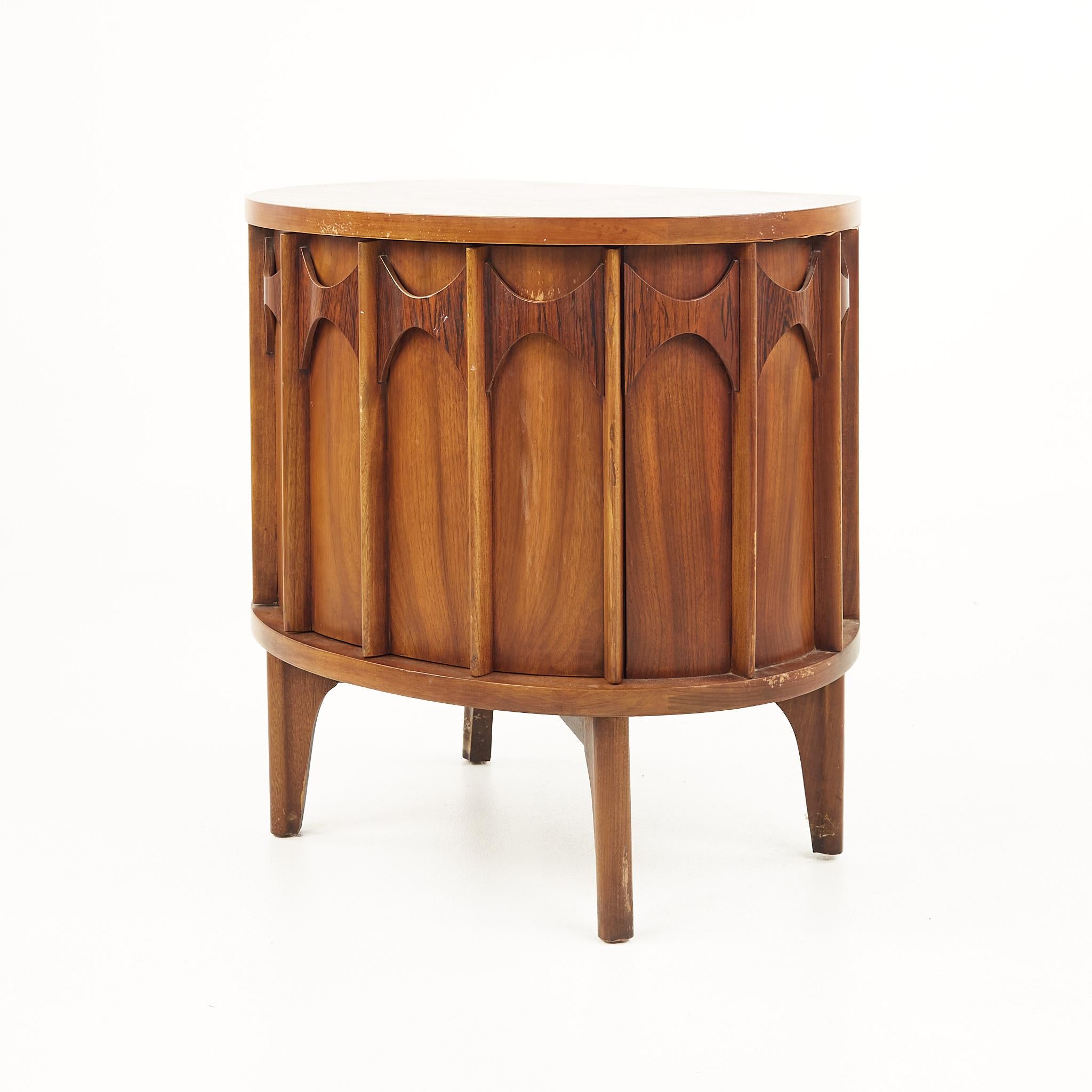 Kent Coffey Perspecta Mcm Semi Round Walnut and Rosewood Nightstands, a Pair In Good Condition In Countryside, IL