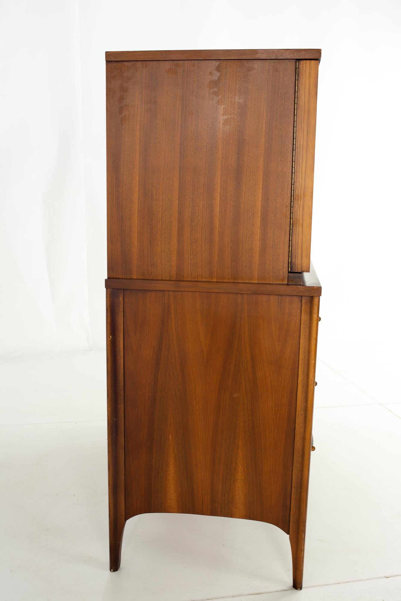 Kent Coffey Perspecta MCM Walnut and Rosewood Armoire Gentlemans Chest Highboy In Good Condition In Countryside, IL