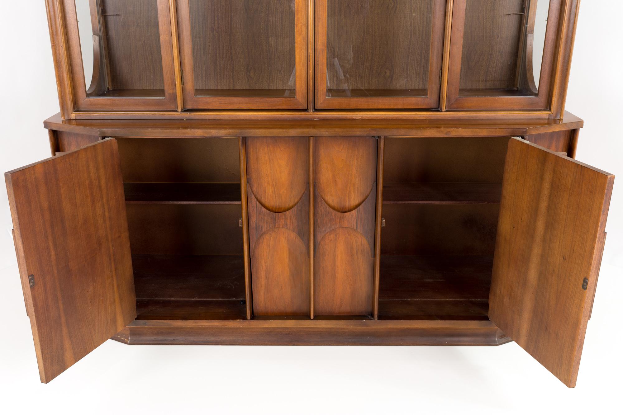 Kent Coffey Perspecta MCM Walnut and Rosewood China Cabinet Sideboard Buffet  4