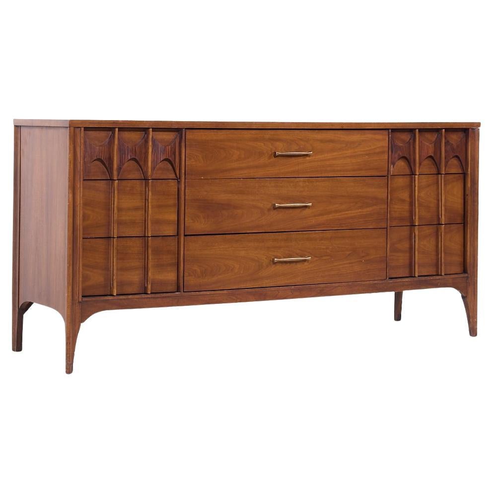 Kent Coffey Perspecta Mid Century Rosewood and Walnut 9 Drawer Lowboy Dresser