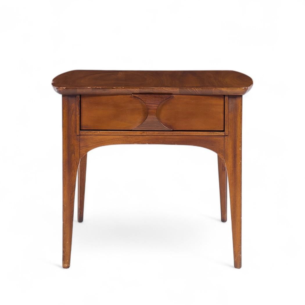 Kent Coffey Perspecta Mid Century Side Tables - Pair In Good Condition For Sale In Countryside, IL