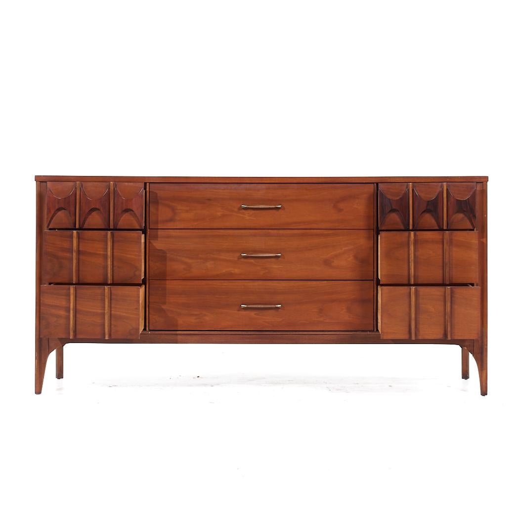 Kent Coffey Perspecta Mid Century Walnut and Rosewood 9 Drawer Lowboy Dresser For Sale 3