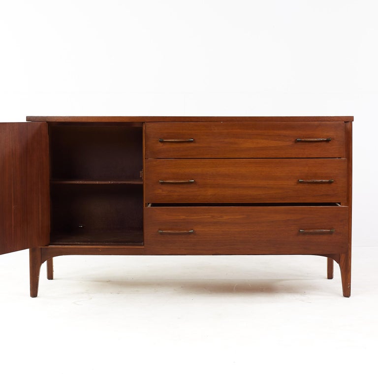 Kent Coffey Perspecta Mid-Century Walnut and Rosewood Credenza For Sale 2