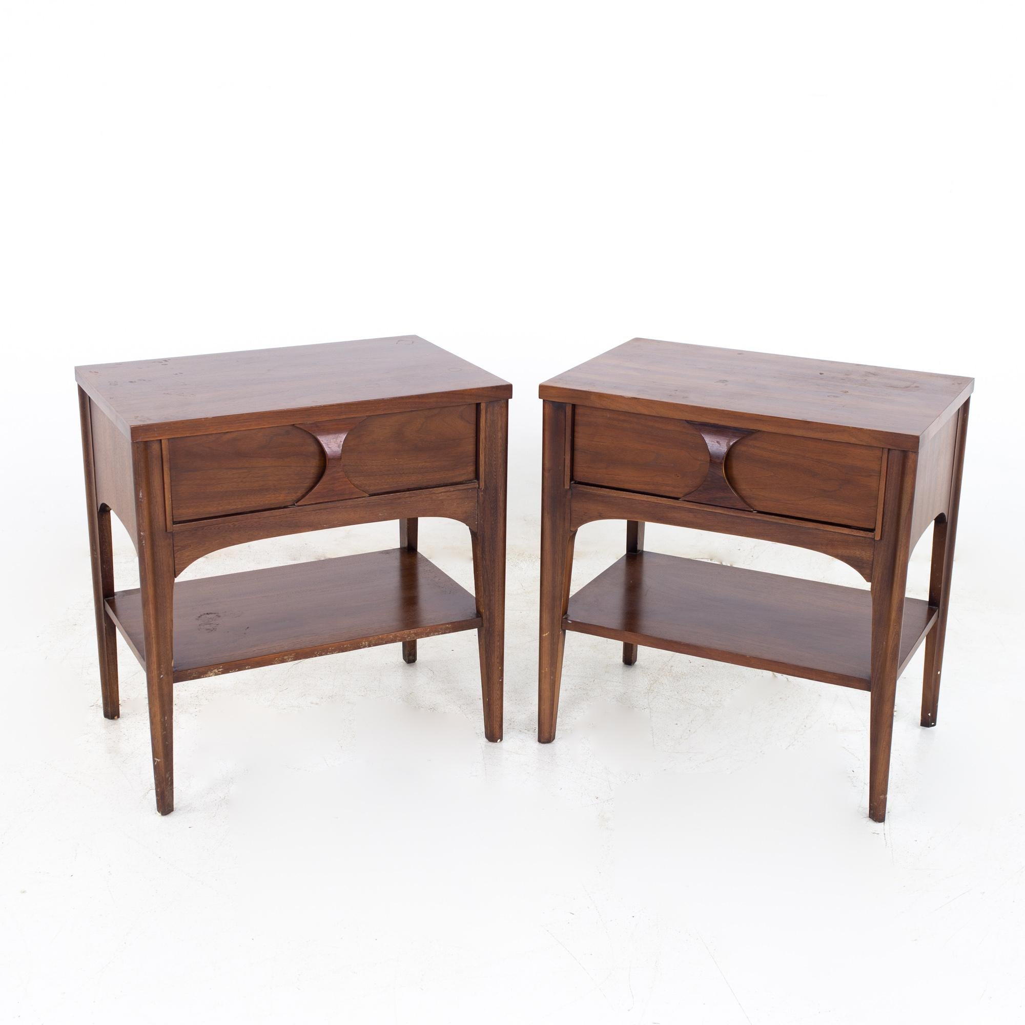 Kent Coffey Perspecta mid century walnut and rosewood nightstands - a pair

Each nightstand measures: 23 wide x 15 deep x 24 inches high

All pieces of furniture can be had in what we call restored vintage condition. That means the piece is