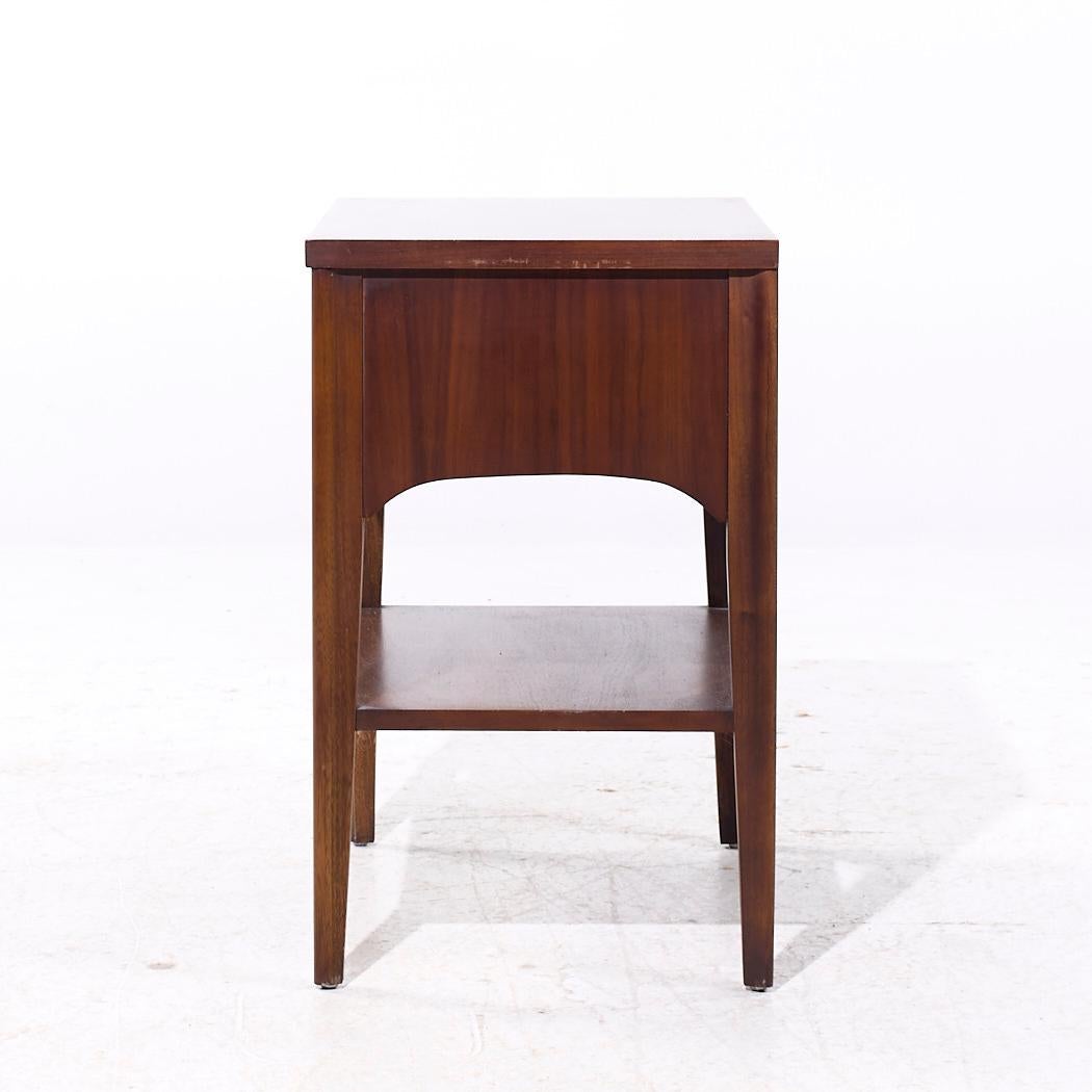 Kent Coffey Perspecta Mid Century Walnut and Rosewood Nightstands - Pair For Sale 2