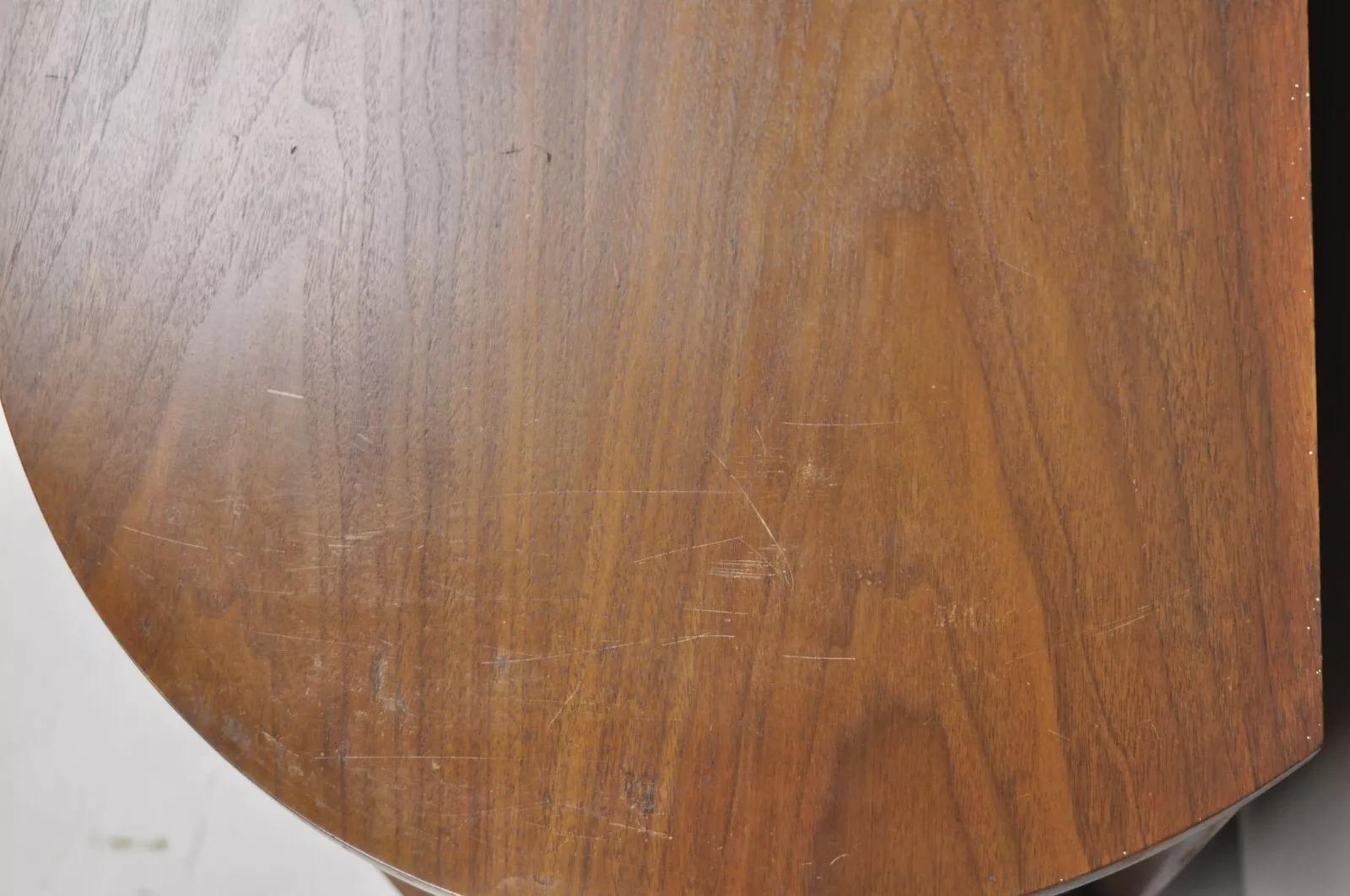 Kent Coffey Perspecta Pecan & Walnut Travertine Top Demilune Nightstand - a Pair en vente 5