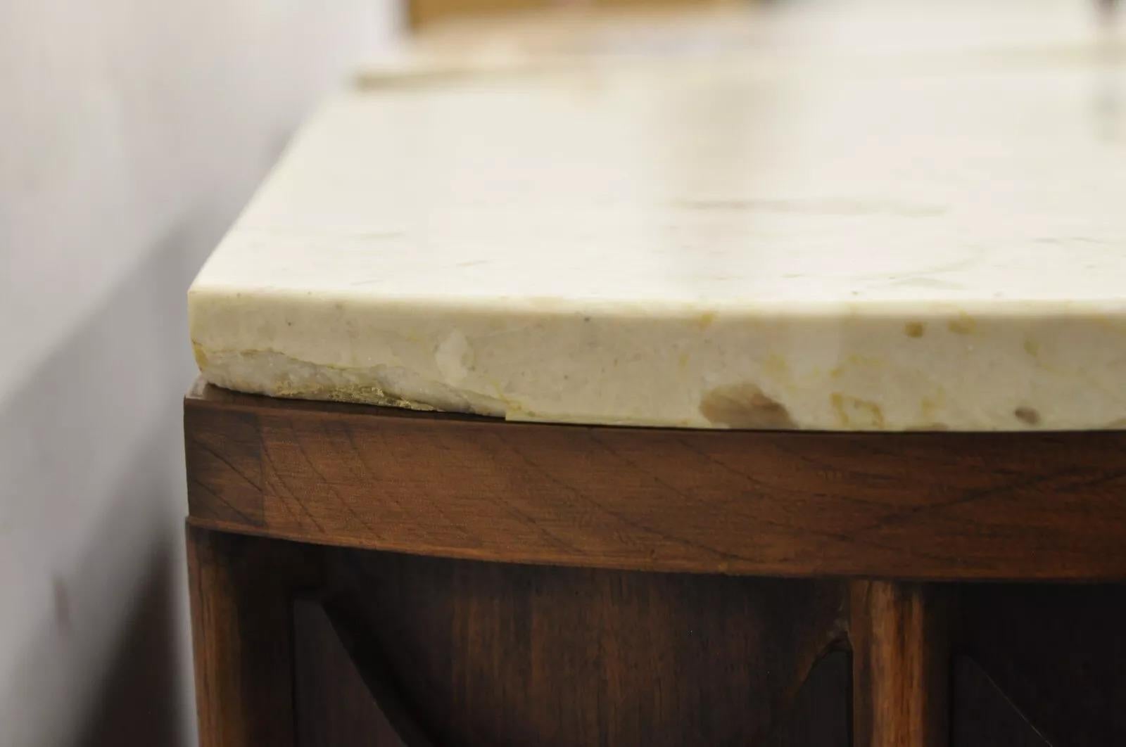 Kent Coffey Perspecta Pecan & Walnut Travertine Top Demilune Nightstand - a Pair en vente 2
