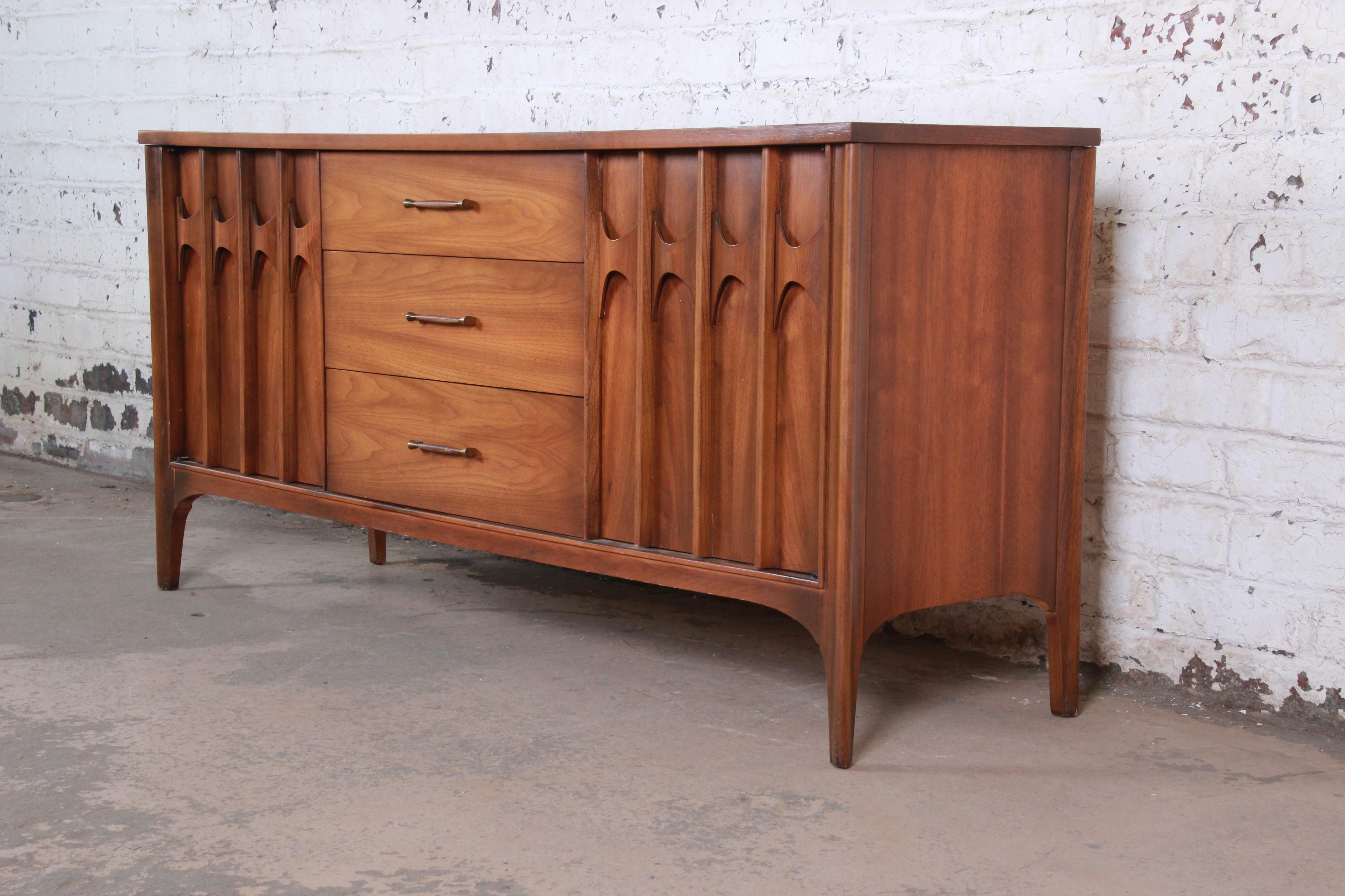 kent coffey perspecta credenza