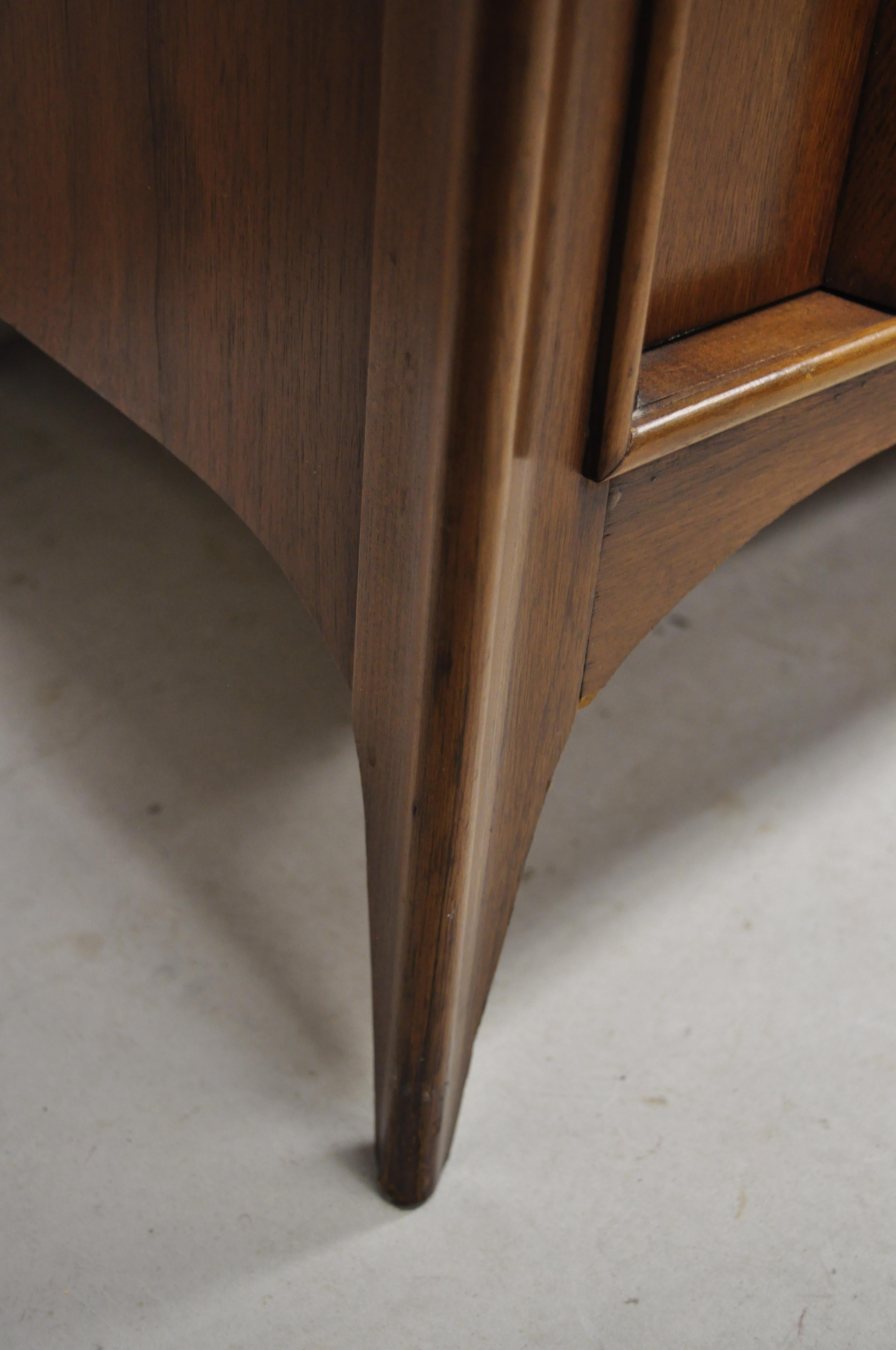 Kent Coffey Perspecta Walnut and Rosewood Credenza Cabinet Buffet Sideboard 2