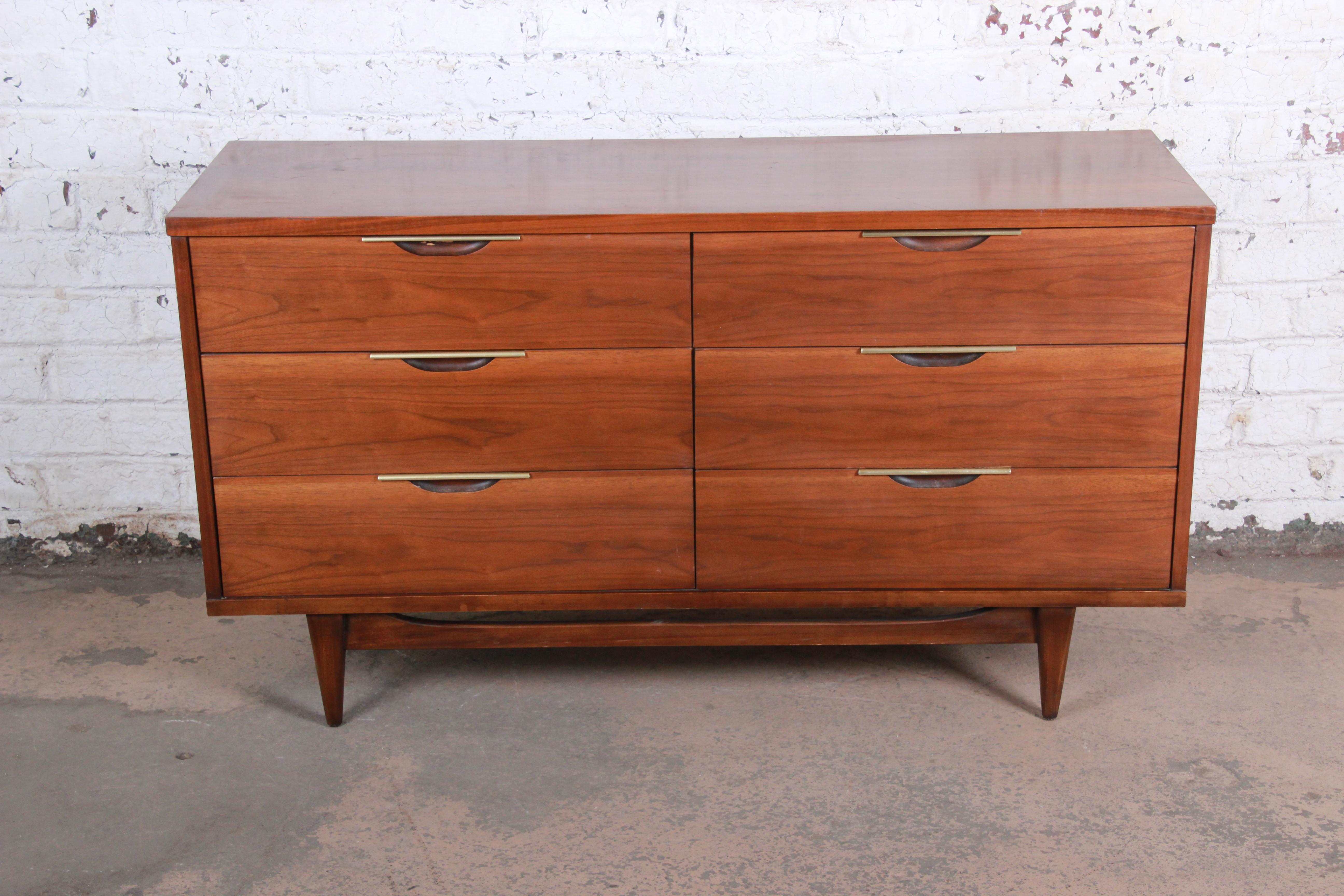 A stunning Mid-Century Modern long dresser or credenza from 