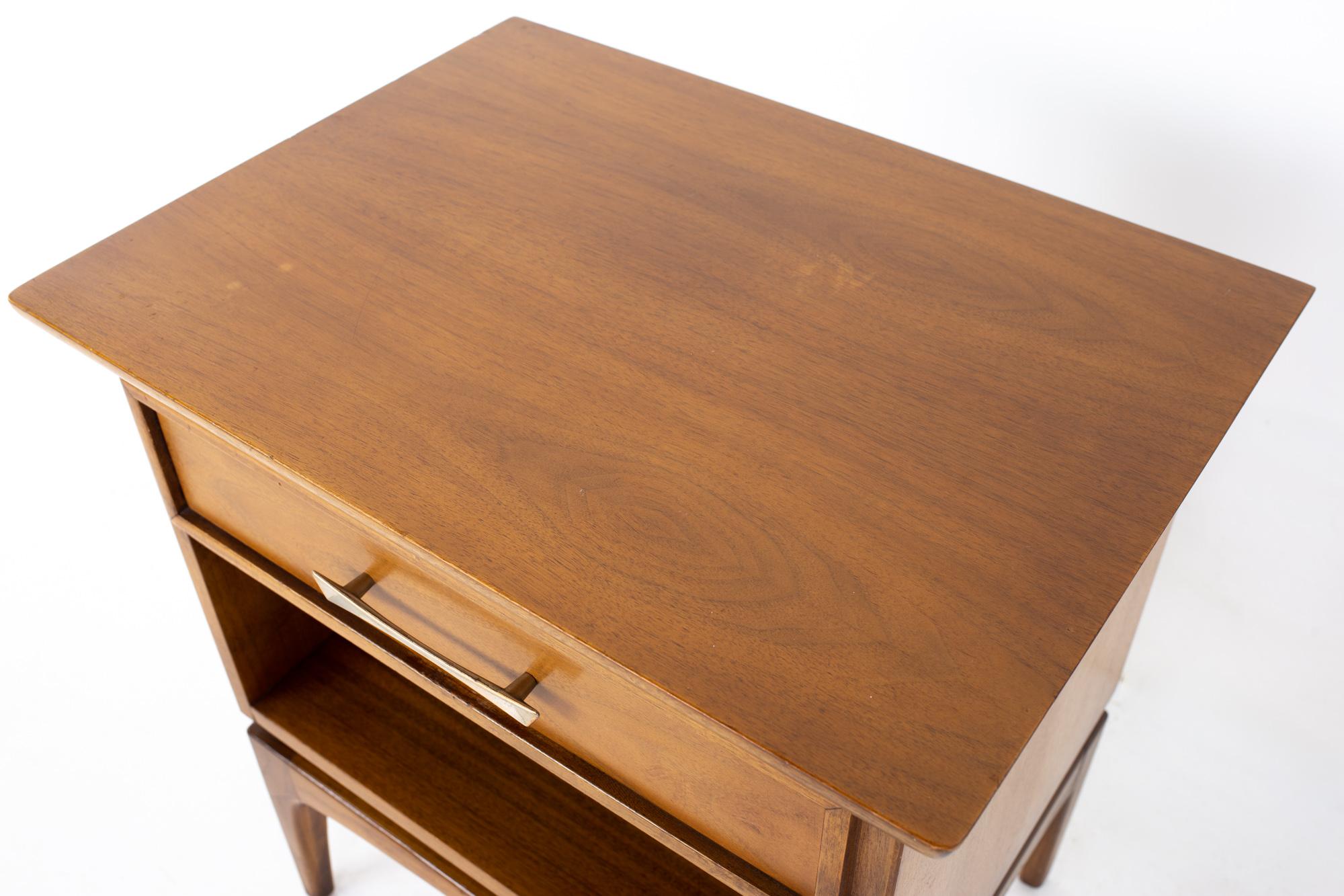 Kent Coffey the Wharton Mid Century Walnut Nightstand In Good Condition In Countryside, IL