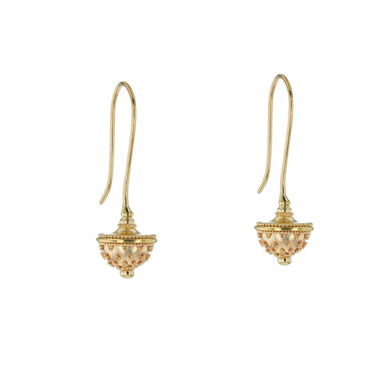 Kent Raible 18 Karat All Gold Acorn Drop Earrings with Fine Granulation In New Condition For Sale In Mossrock, WA