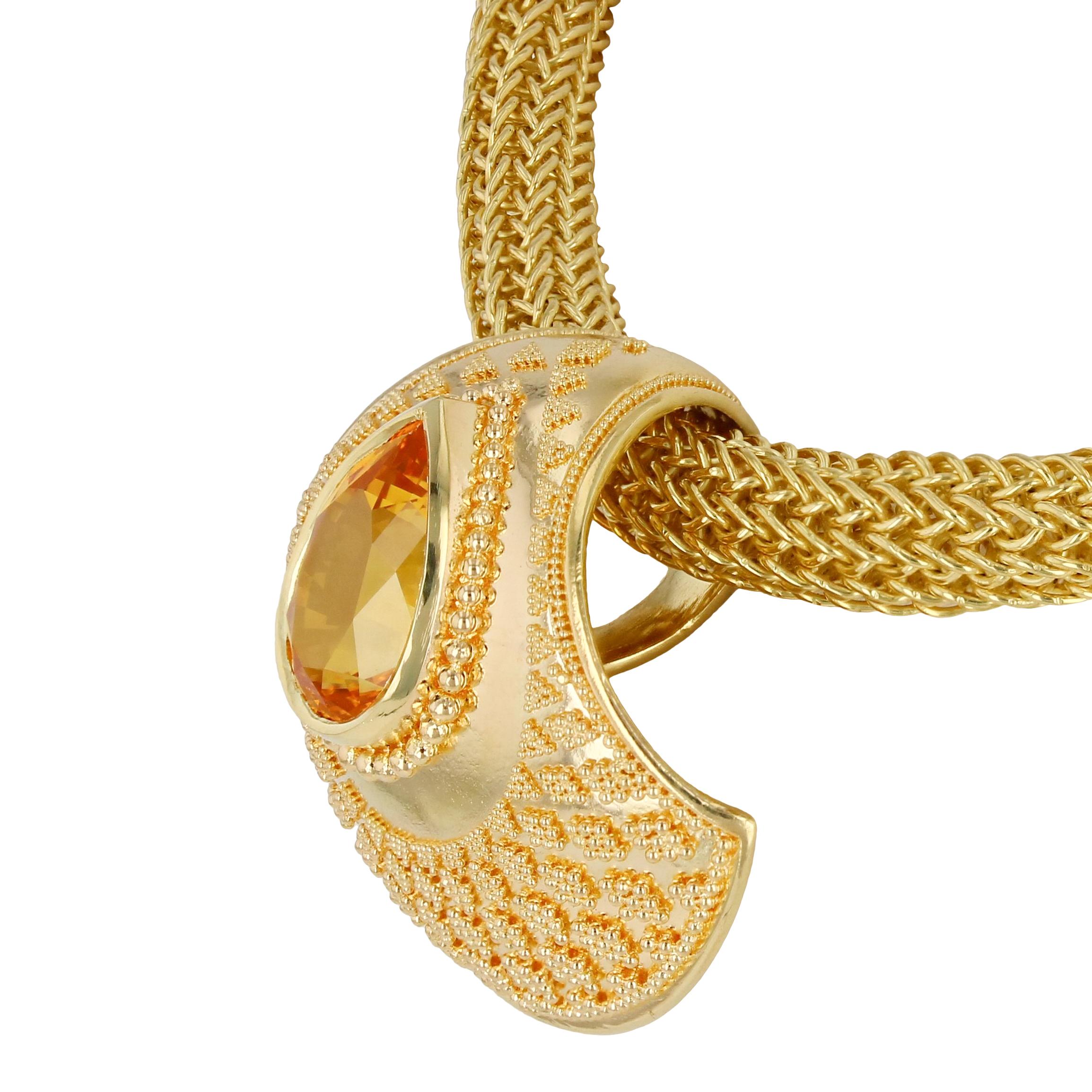 Artisan Kent Raible 18 Karat Gold Golden Sapphire Shell Pendant with fine Granulation For Sale