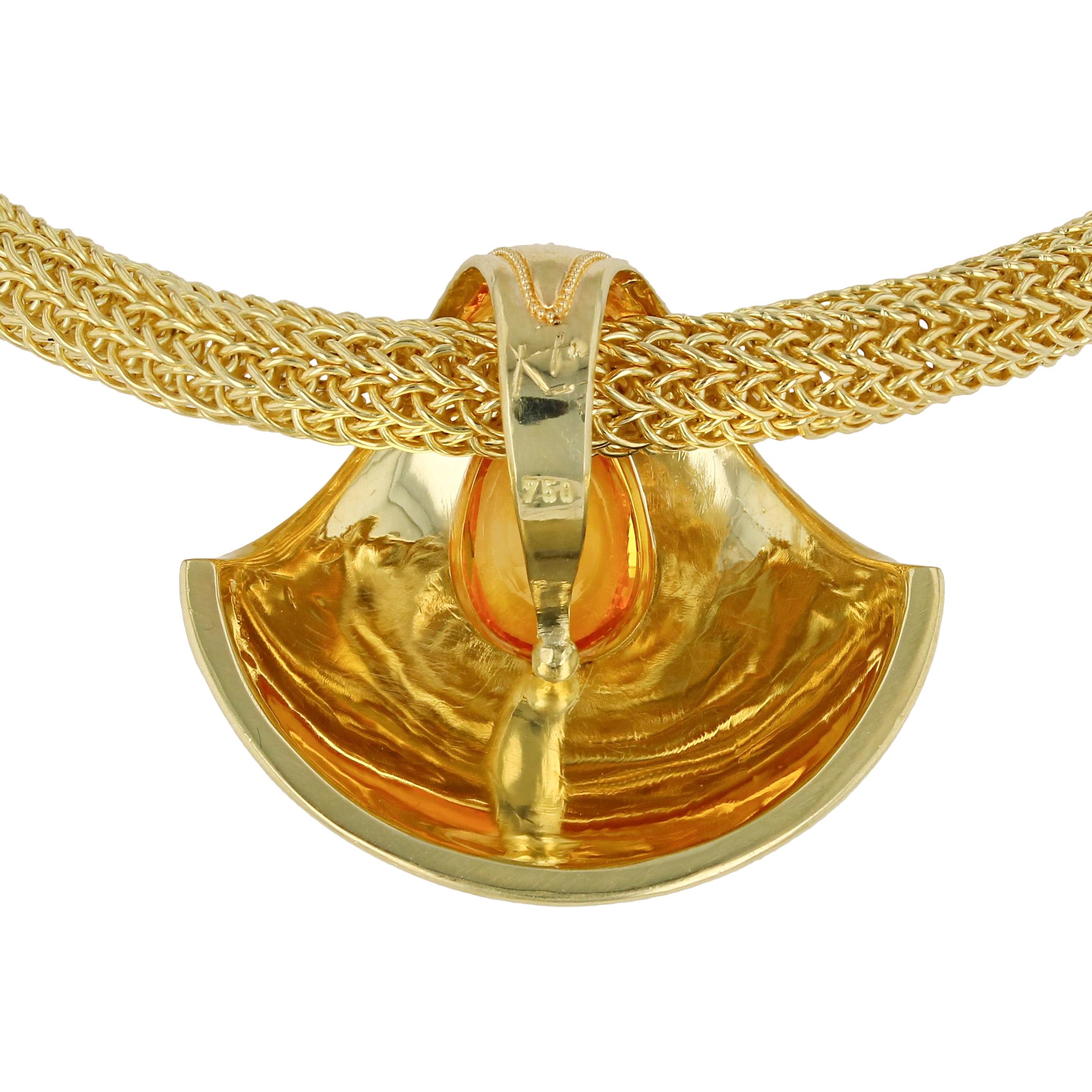 Kent Raible 18 Karat Gold Golden Sapphire Shell Pendant with fine Granulation For Sale 2