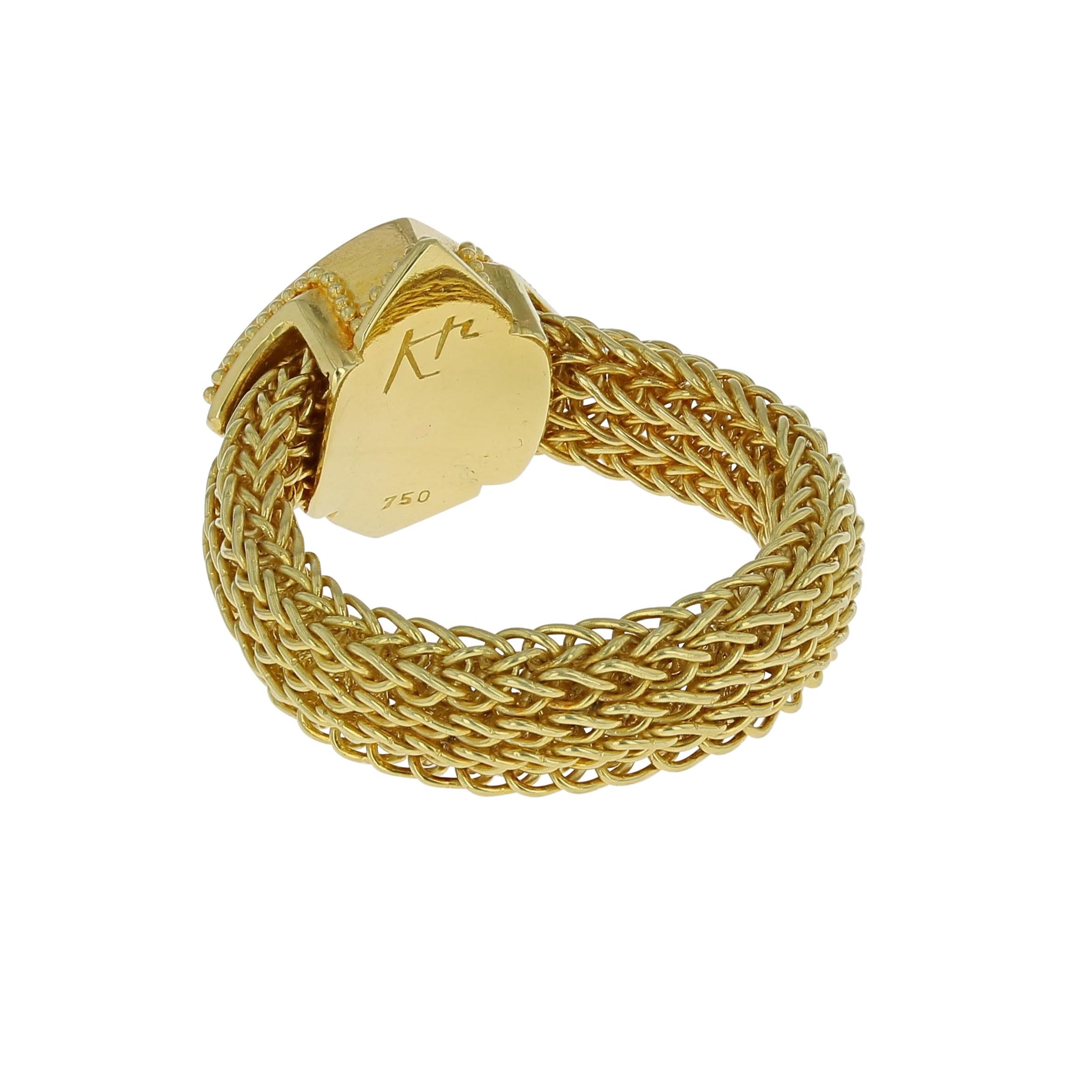 Artisan Kent Raible 18 Karat Gold Green Garnet Fashion Ring with Woven Chain For Sale