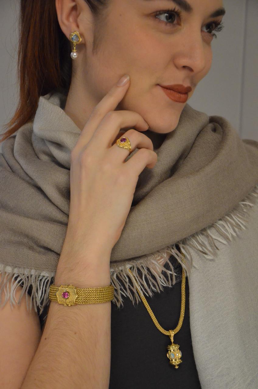 da uomo o donna Kent Raible 18 Karat Gold Pink and Ruby Prayer Wheel Pendant with Granulation in vendita