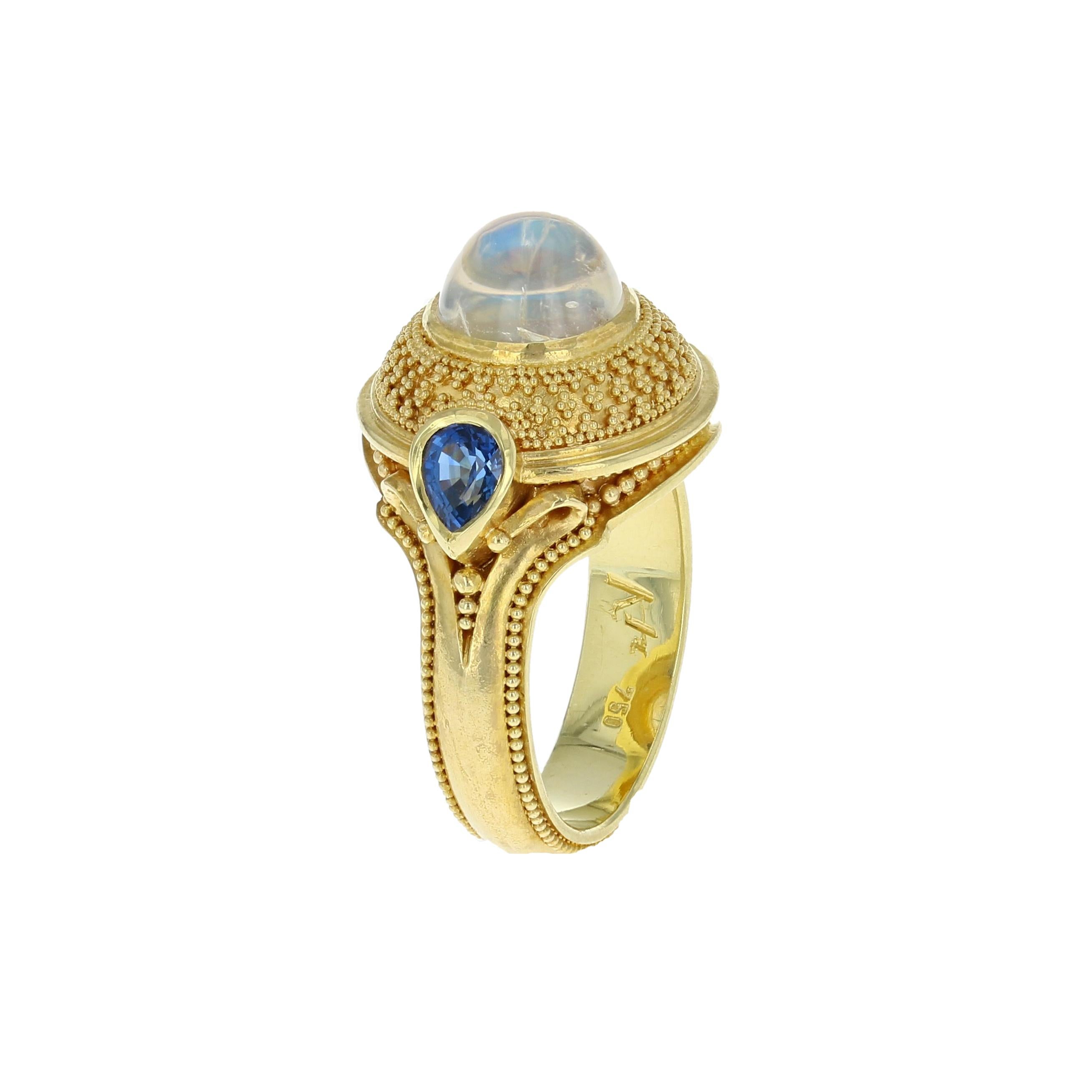 Kent Raible 18 Karat Gold Rainbow Moonstone and Blue Sapphire Dome Ring In New Condition For Sale In Mossrock, WA