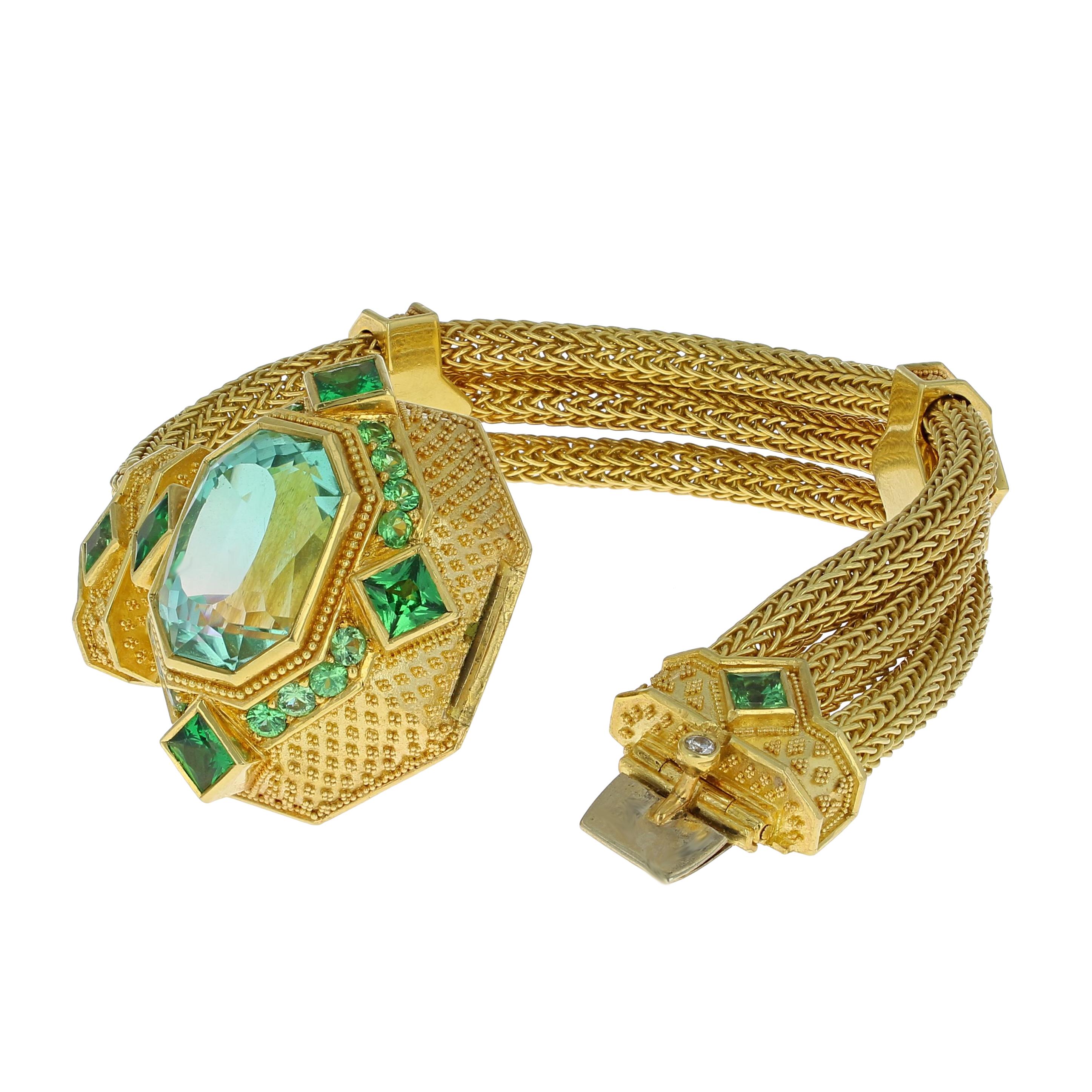 Kent Raible 18 Karat Gold Seafoam Tourmaline Chain Bracelet with Granulation In condizioni Nuovo in vendita a Mossrock, WA