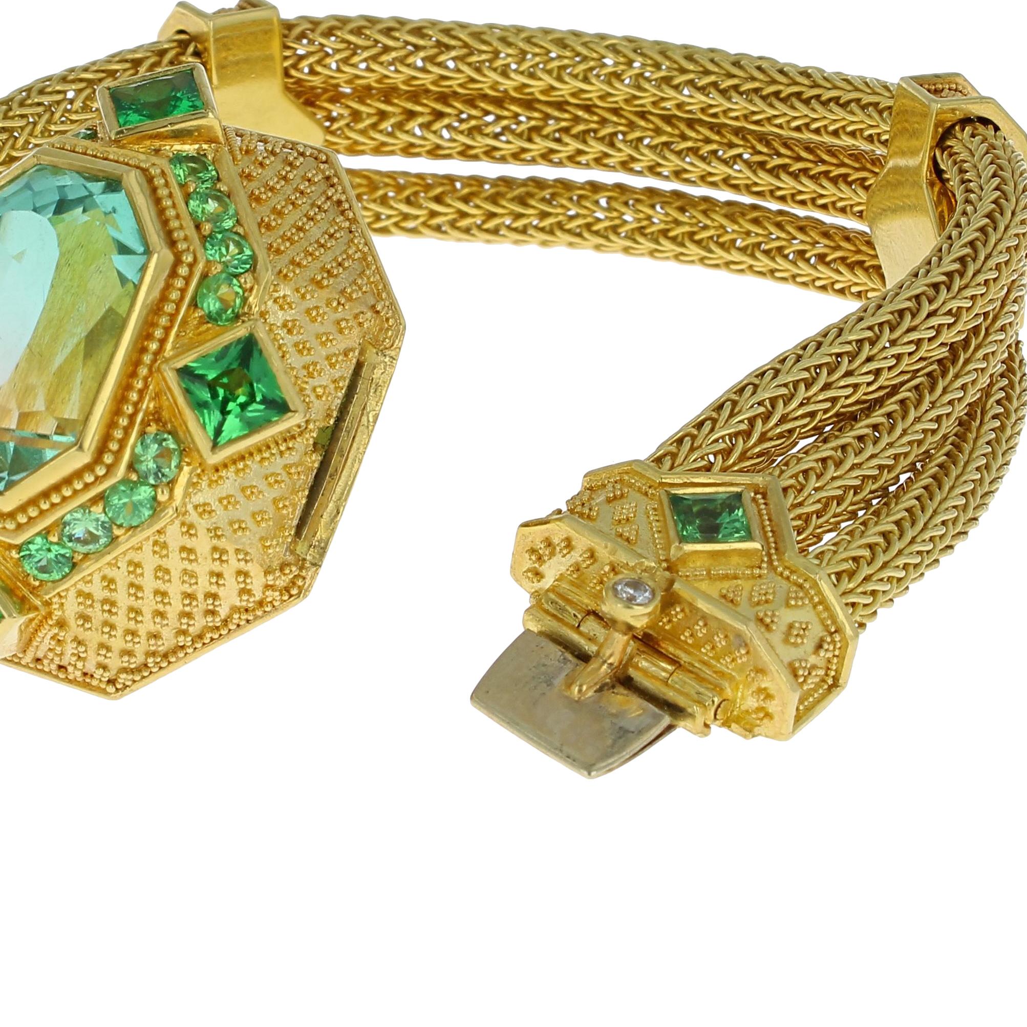 da uomo o donna Kent Raible 18 Karat Gold Seafoam Tourmaline Chain Bracelet with Granulation in vendita