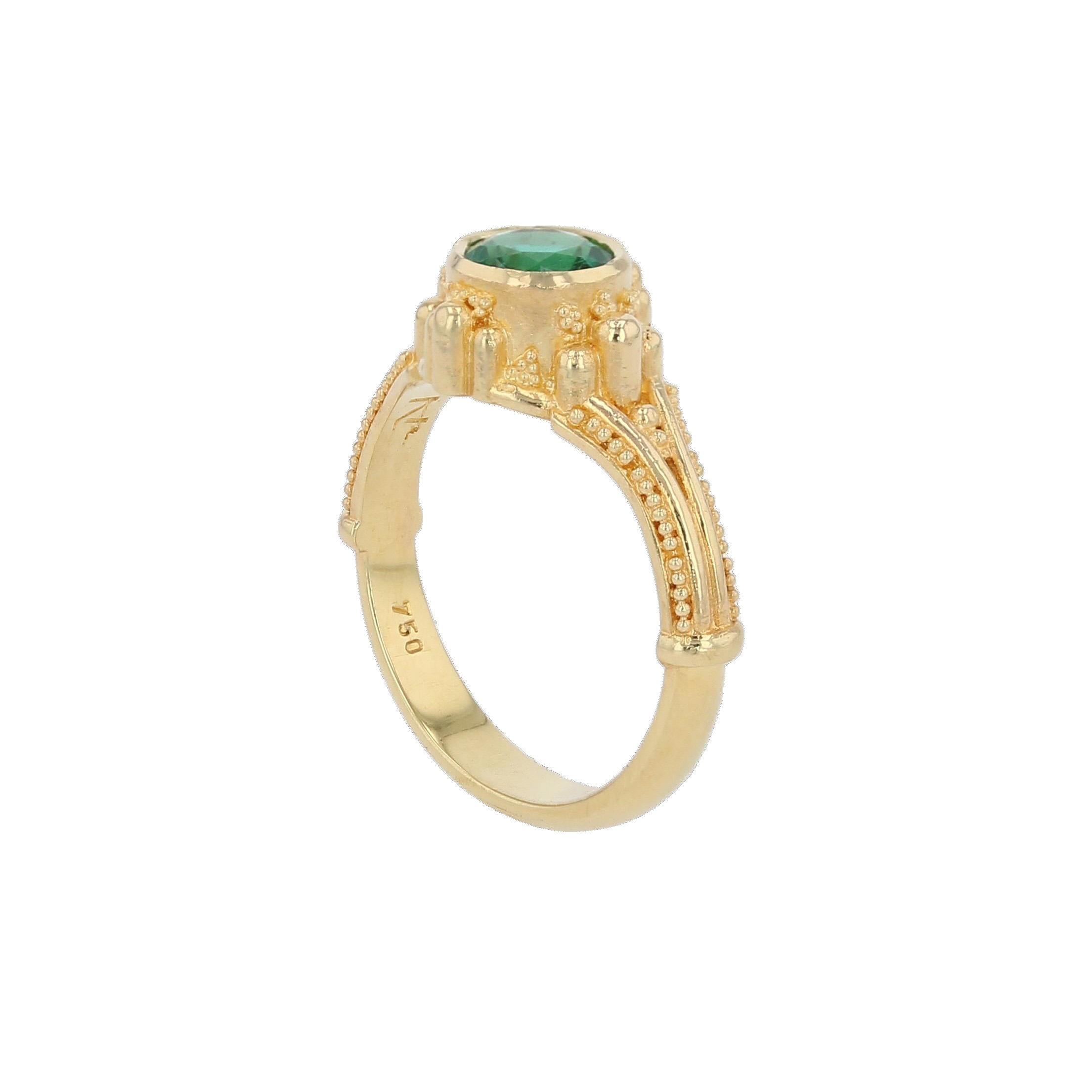 Kent Raible Solitär-Ring aus 18 Karat Gold mit Smaragd und Granulation im Zustand „Neu“ im Angebot in Mossrock, WA