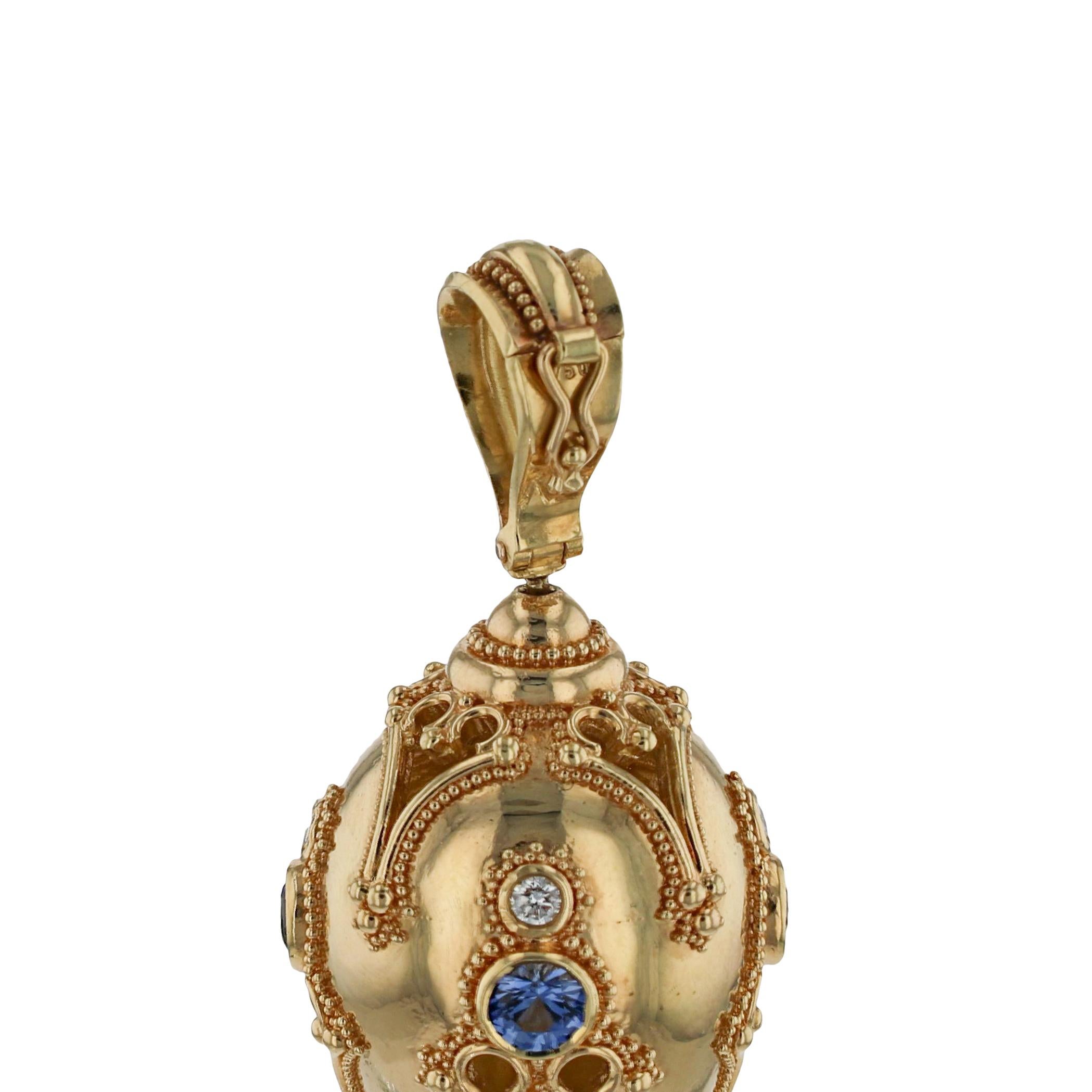 Kent Raible 18 Karat Golden Egg Pendant with Blue Sapphire and Fine Granulation For Sale 2
