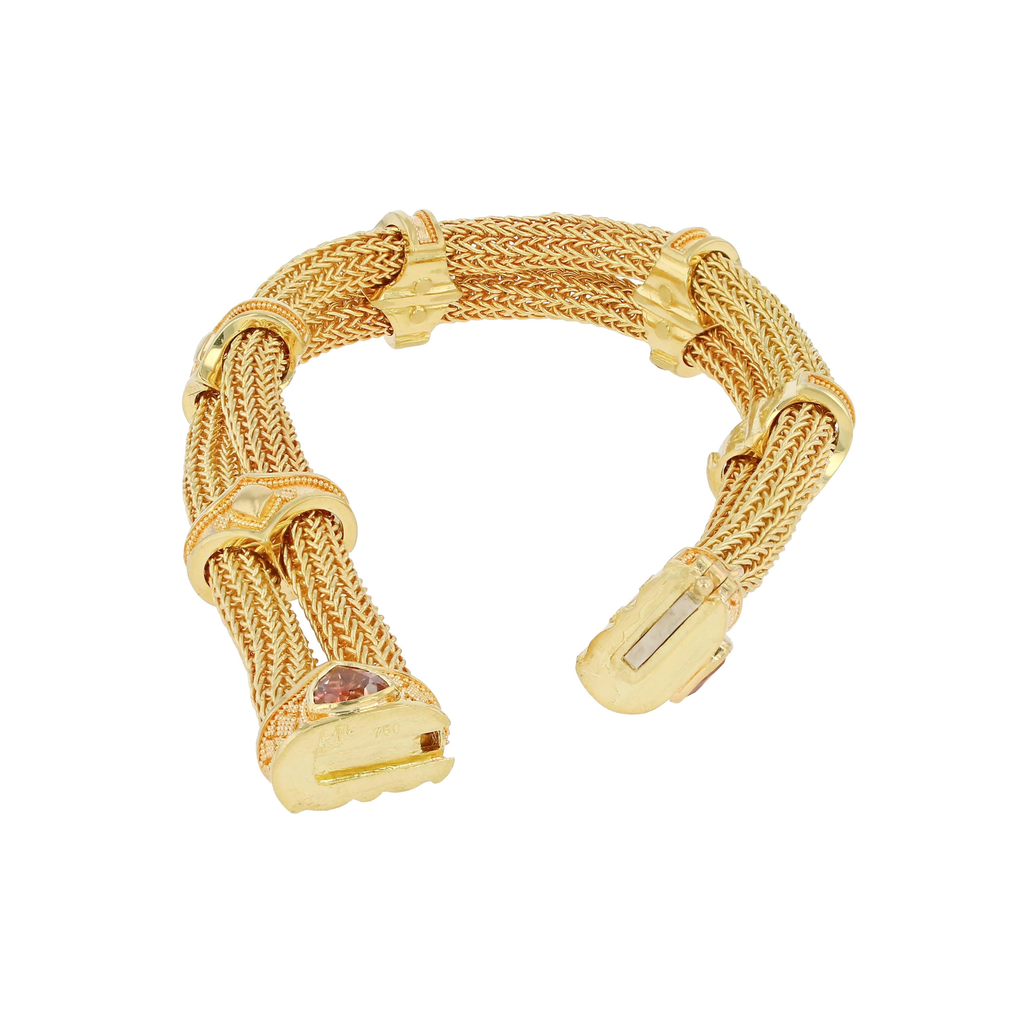 Kent Raible 18Karat Gold Chain Bracelet with Sunstones and Fine Granulation in vendita 3
