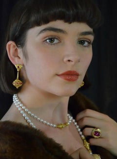 Kent Raible Akoya Pearl Necklace, 18 K Gold and Diamond clasp with Granulation