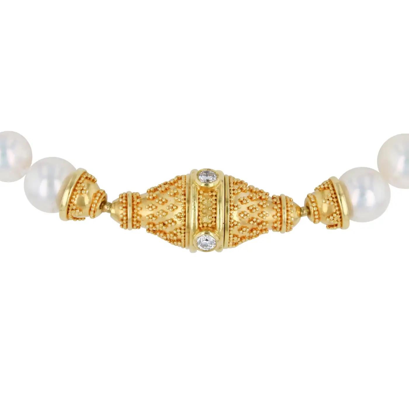 Collier de perles d'Akoya à deux brins, fermoir en or 18 K et diamants Kent Raible en vente 1