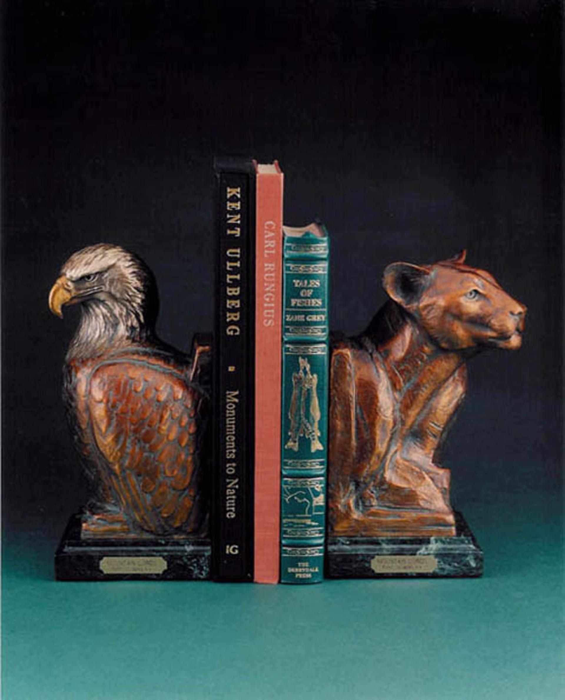 Mountain Lords bookends - Sculpture by Kent Ullberg
