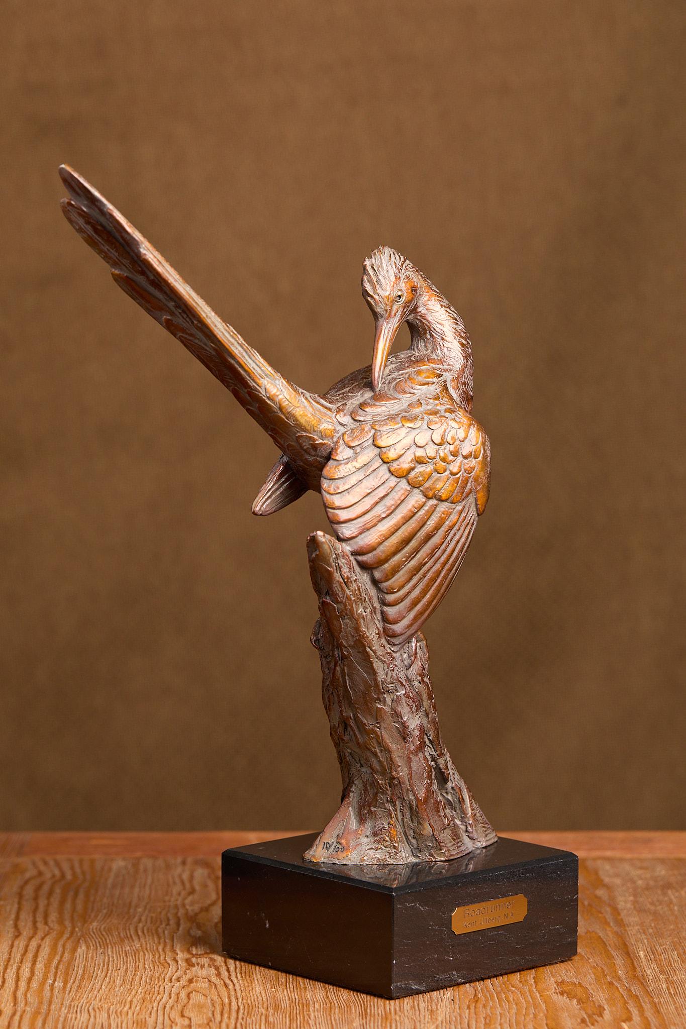 Road Runner - Sculpture by Kent Ullberg