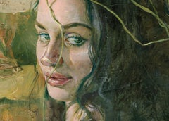 Tracy with Raffia Crown