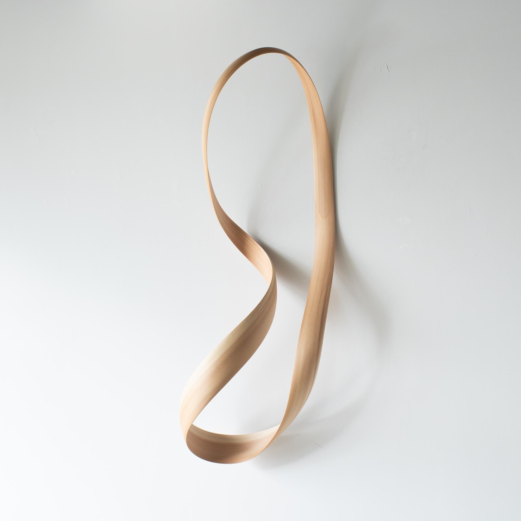 Moderne Kenta Hirai Bois courbé contemporain japonais  Sculpture murale en vente