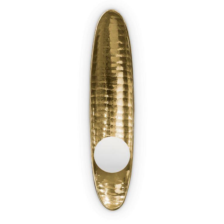 Presentamos el aplique Kenu, una pieza impresionante que combina a la perfección la opulencia con el estilo artístico. Meticulosamente fabricado en latón pulido de primera calidad, este refinado accesorio de iluminación presenta una elegante