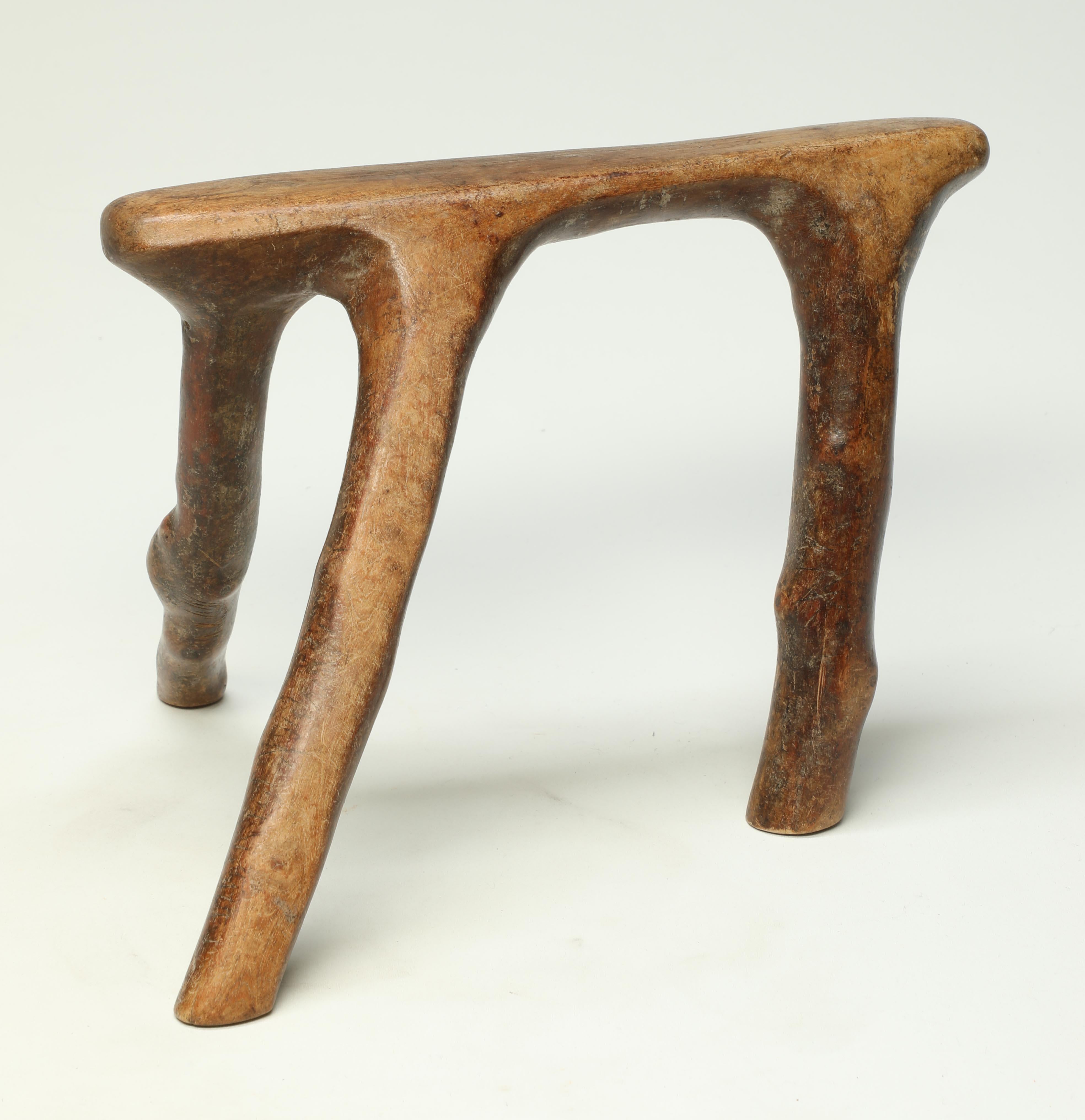 20th Century Kenya Tribal Wood Headrest, Stylized Natural Animal Form, African Old and Worn For Sale