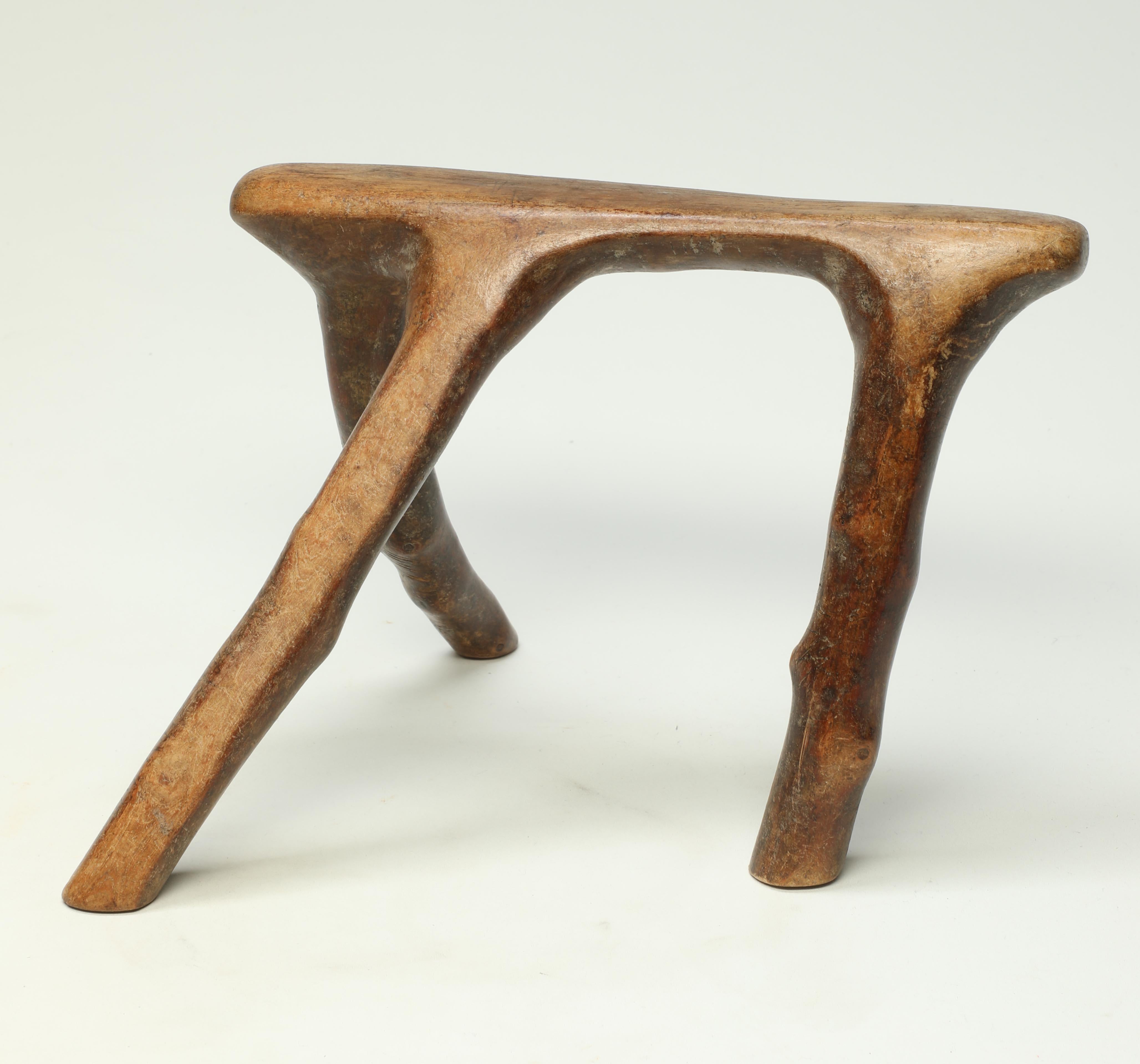 Kenya Tribal Wood Headrest, Stylized Natural Animal Form, African Old and Worn For Sale 1