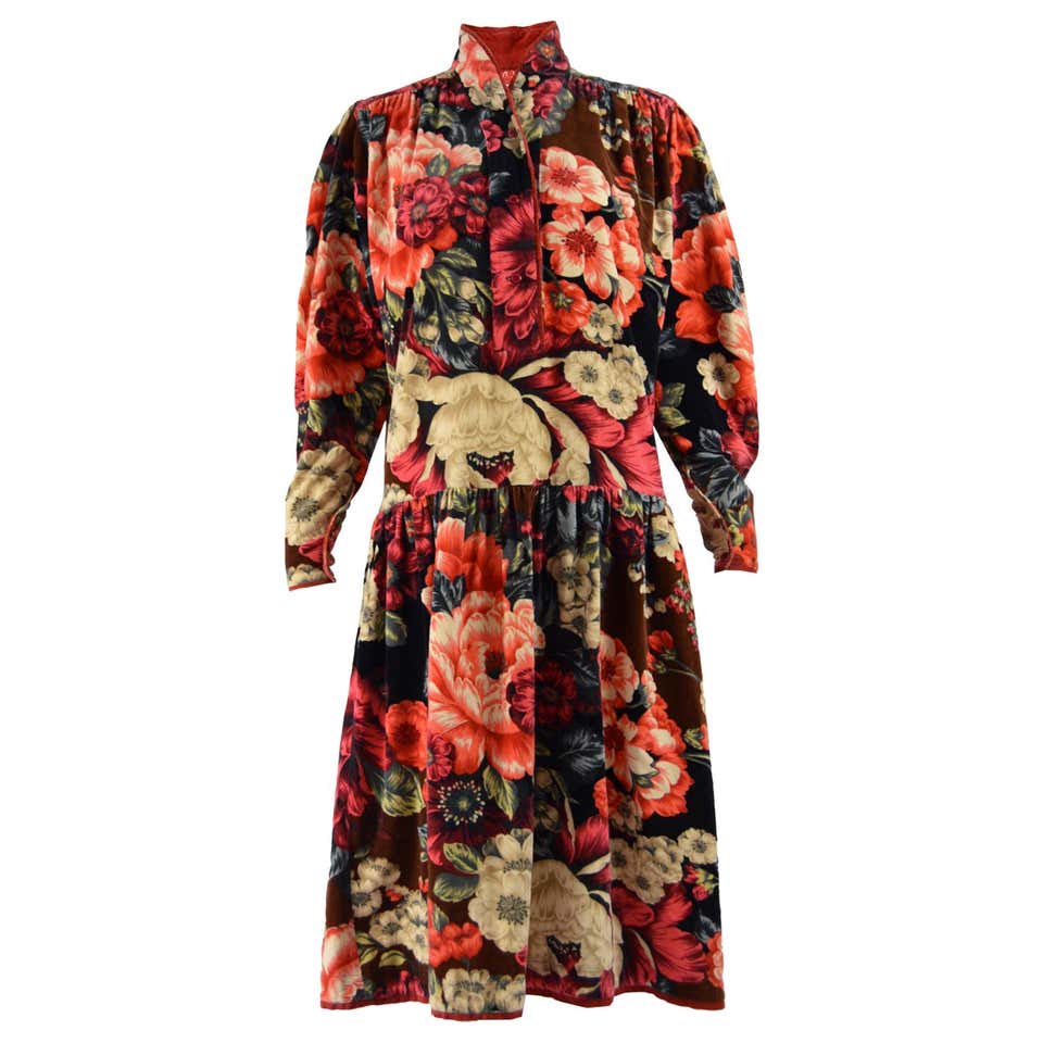 Kenzo 1970s Vintage Velvet Floral Print Dress at 1stDibs | kenzo belt