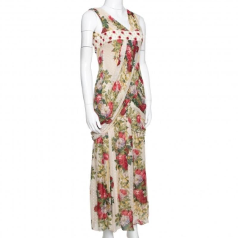 Kenzo Robe longue drapée en soie beige à imprimé floral texturé et à pois S Bon état - En vente à Dubai, Al Qouz 2
