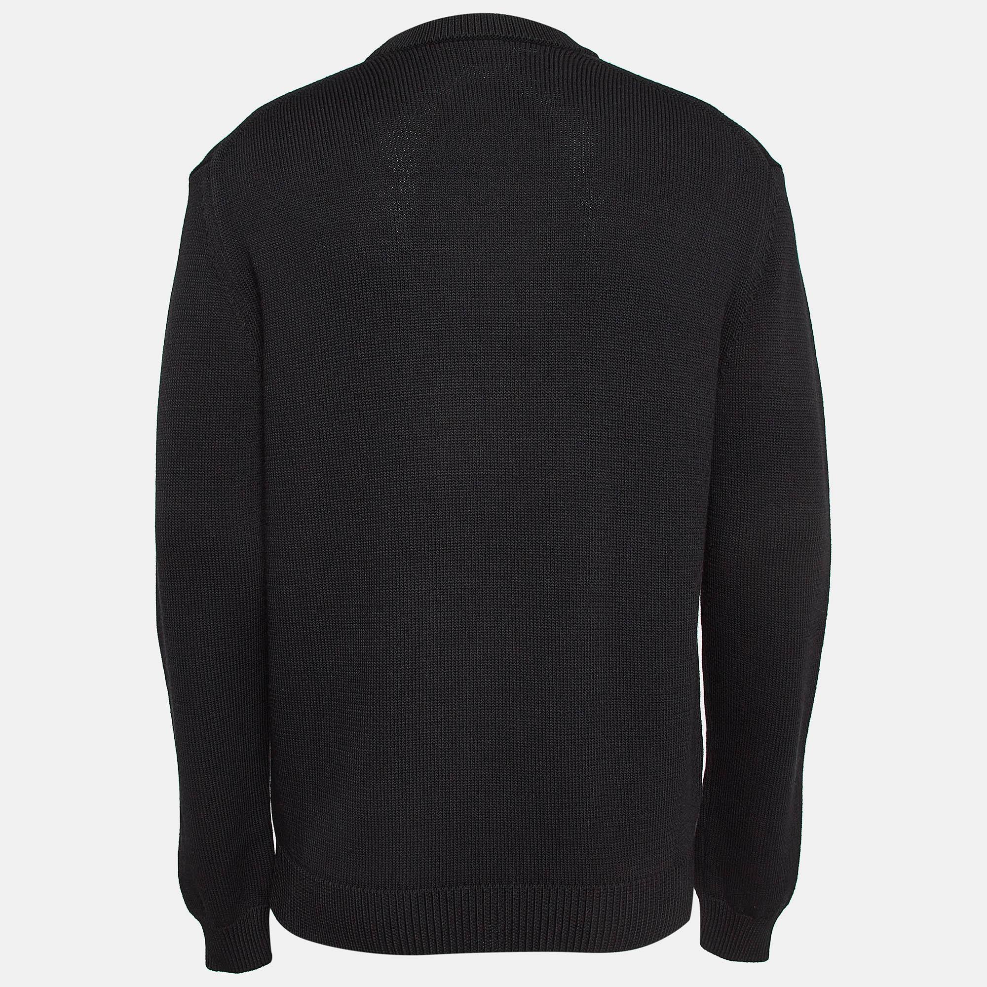 An Tagen, an denen Sie sich wenig oder gar nicht anstrengen wollen, ist ein modischer Pullover wie dieser sehr praktisch. Es ist aus hochwertigen Stoffen geschnitten und präsentiert sich im klassischen Stil. Kombinieren Sie es mit Jeans und Sneakers.