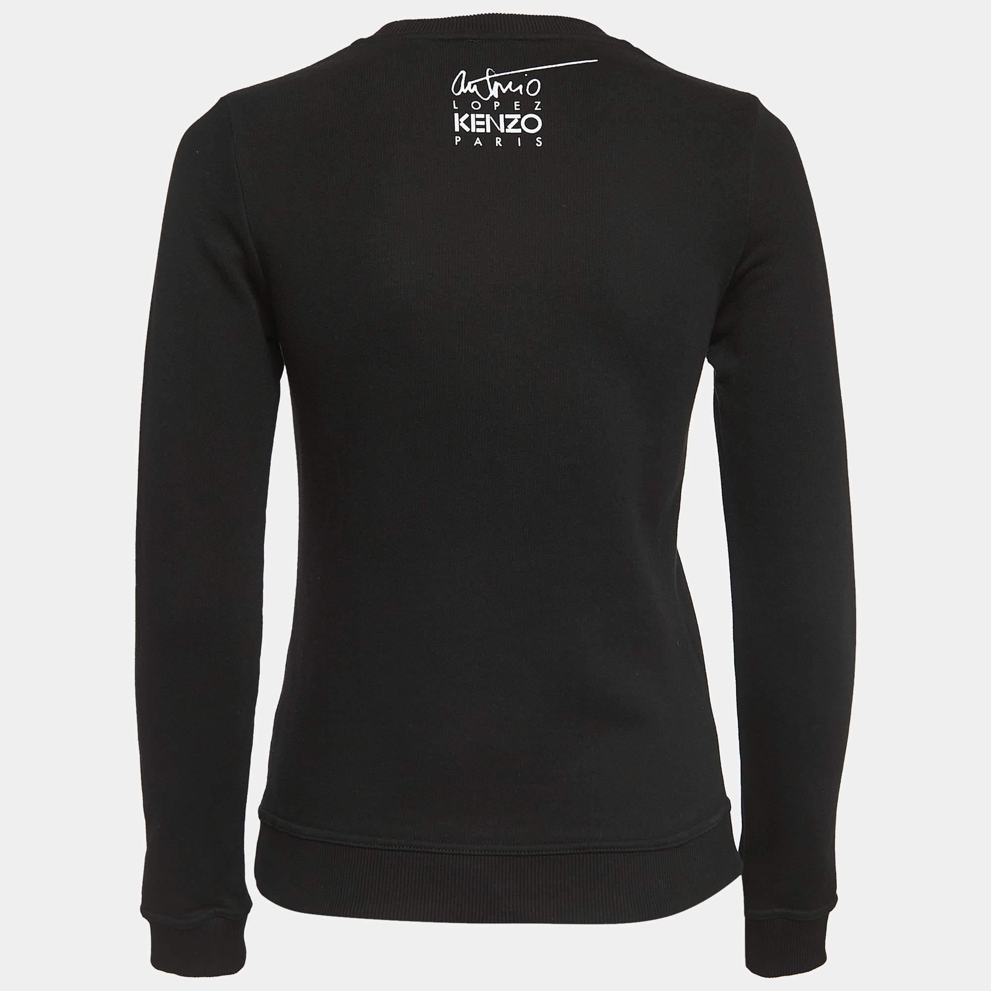 A stylish sweatshirt like this one makes your winter wardobe complete. Step out looking stunning as you wear this sweatshirt from Kenzo.